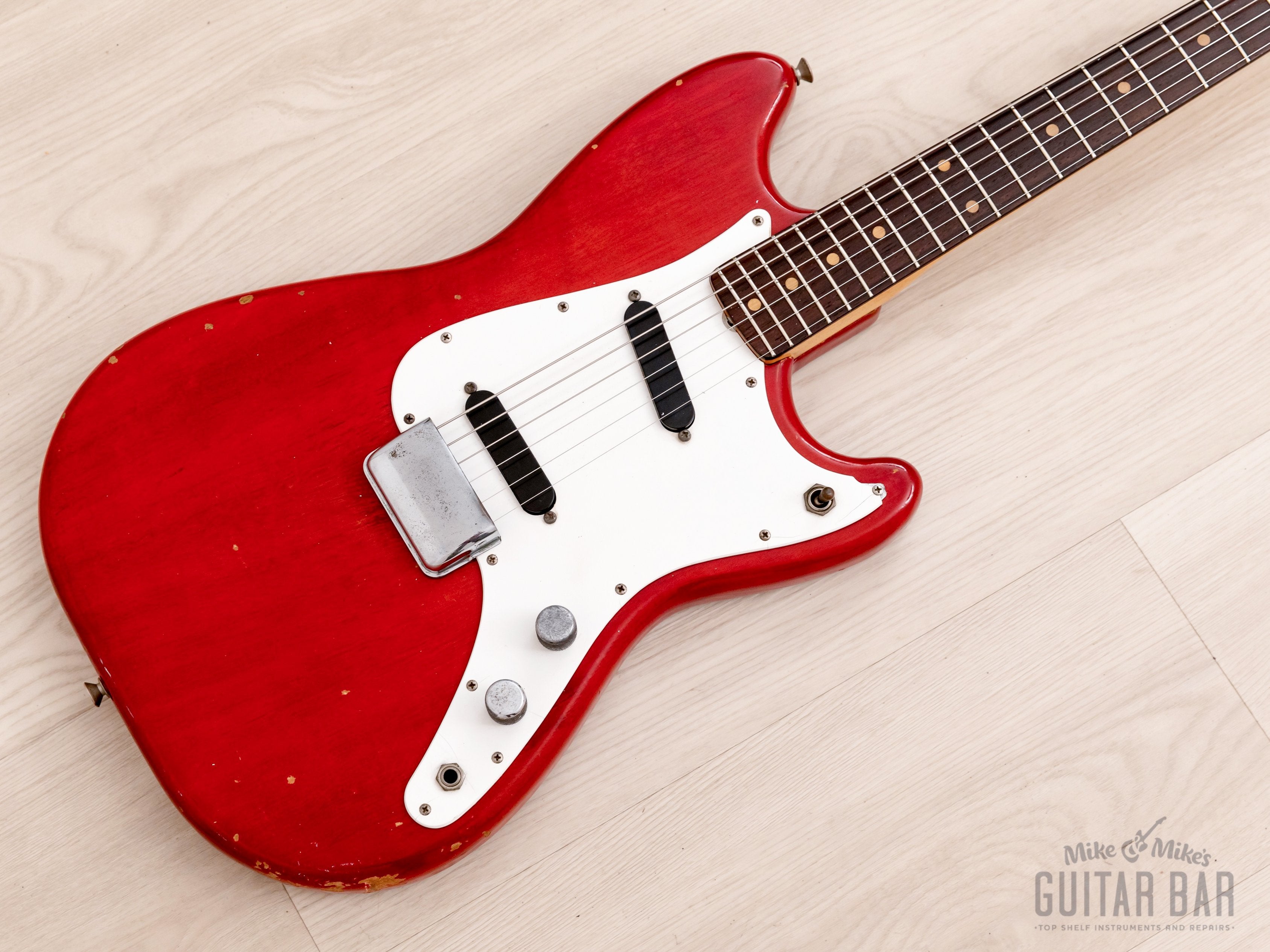 1963 Fender Duo Sonic Vintage Short Scale Guitar w/ Mahogany Body, 100