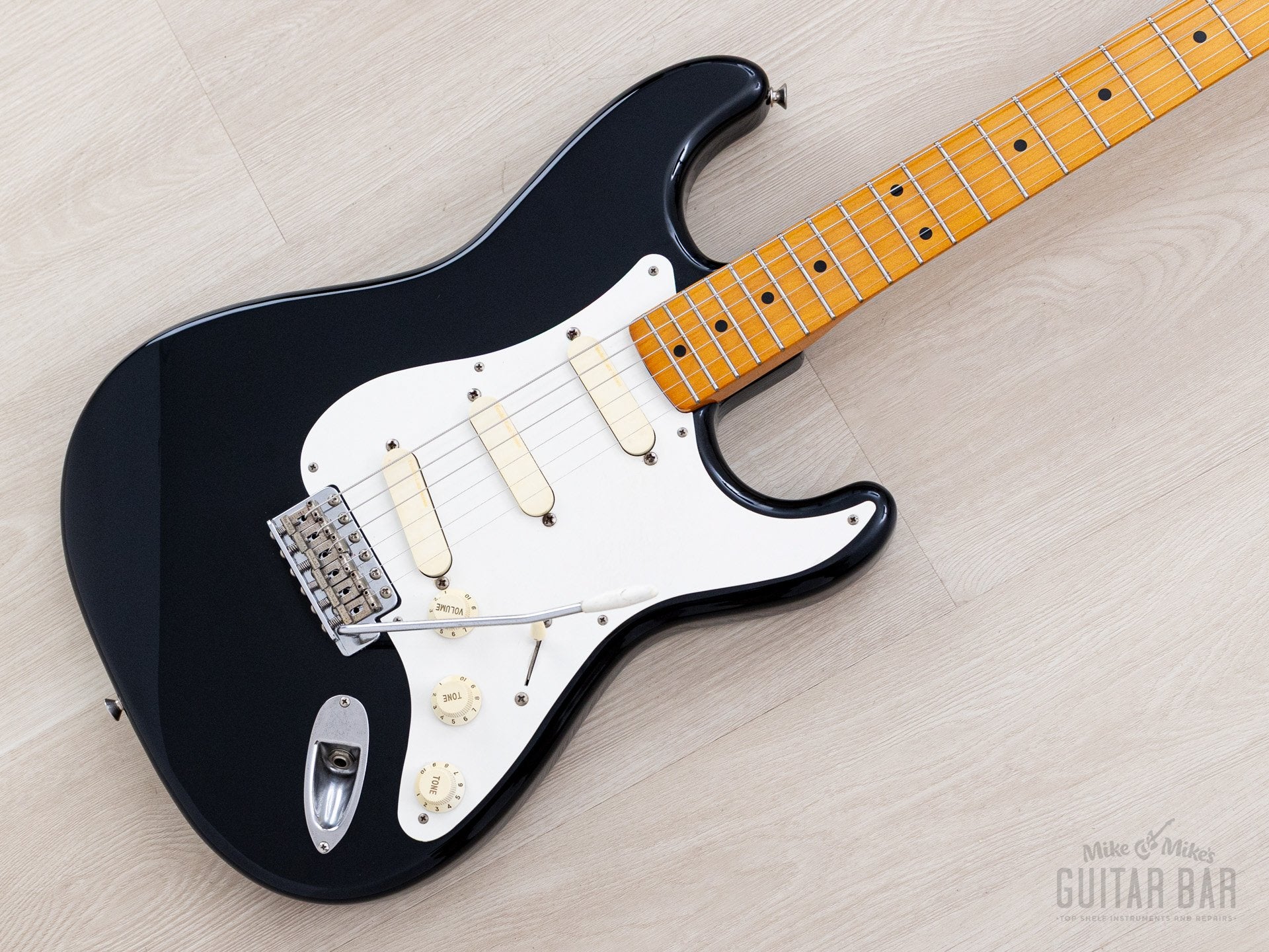 1988 Fender Stratocaster '54 Vintage Reissue ST54-85LS Blackie w/ Lace