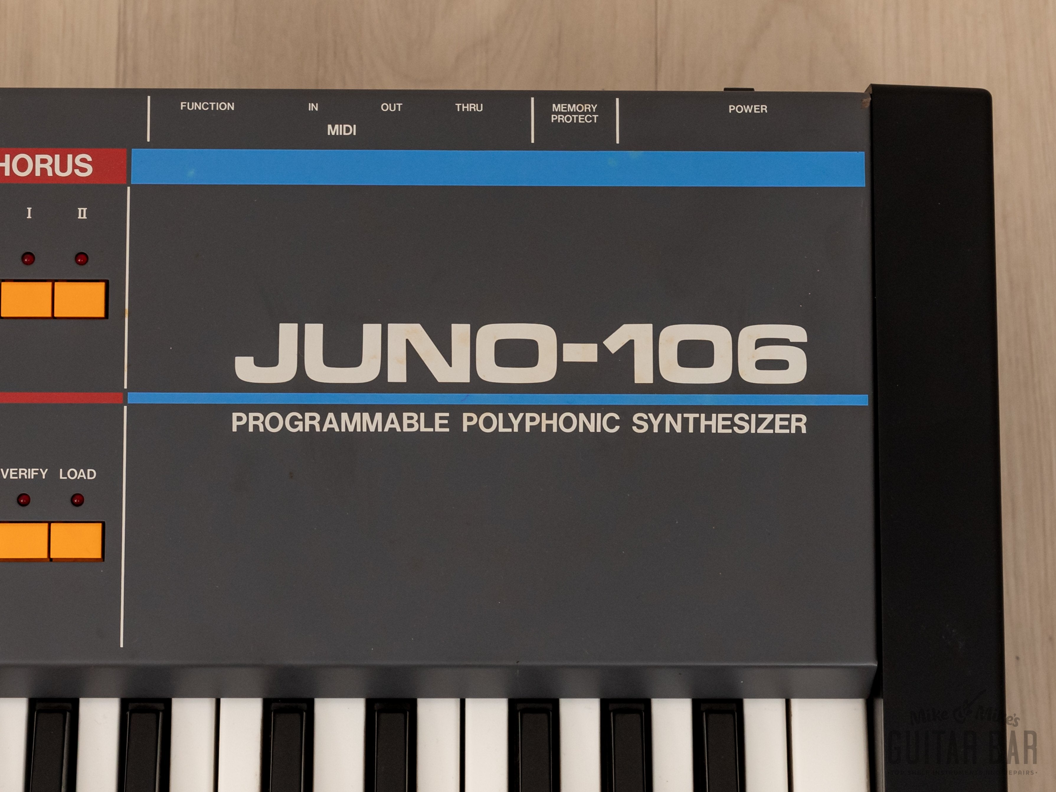 1980s Roland Juno-106 Vintage Analog Synthesizer, Serviced w/ Case
