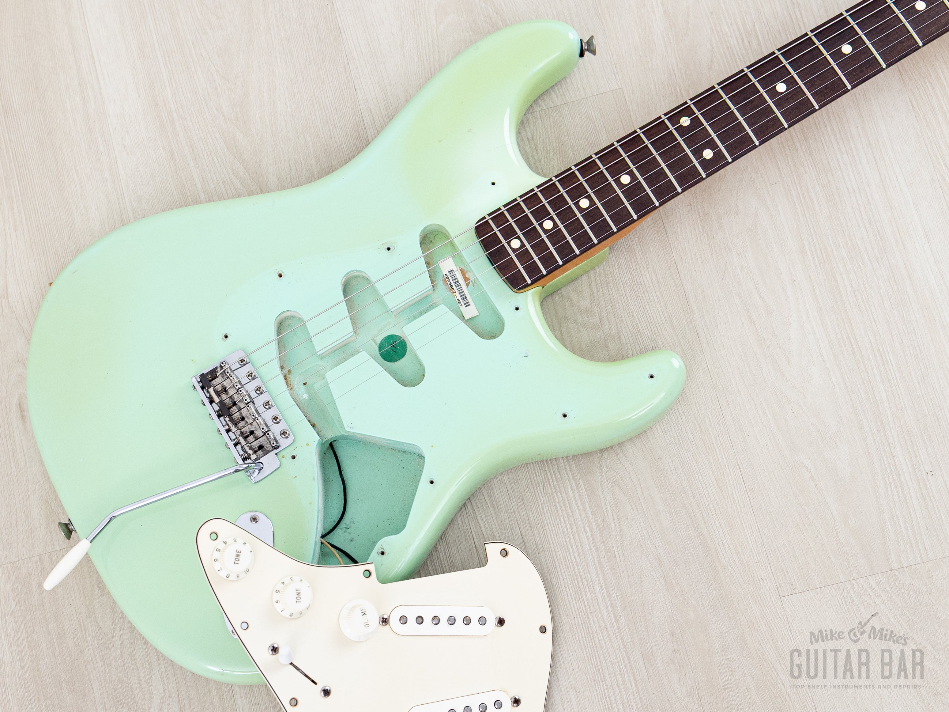 2001 Fender American Vintage '62 Stratocaster Surf Green w/ Tweed Case