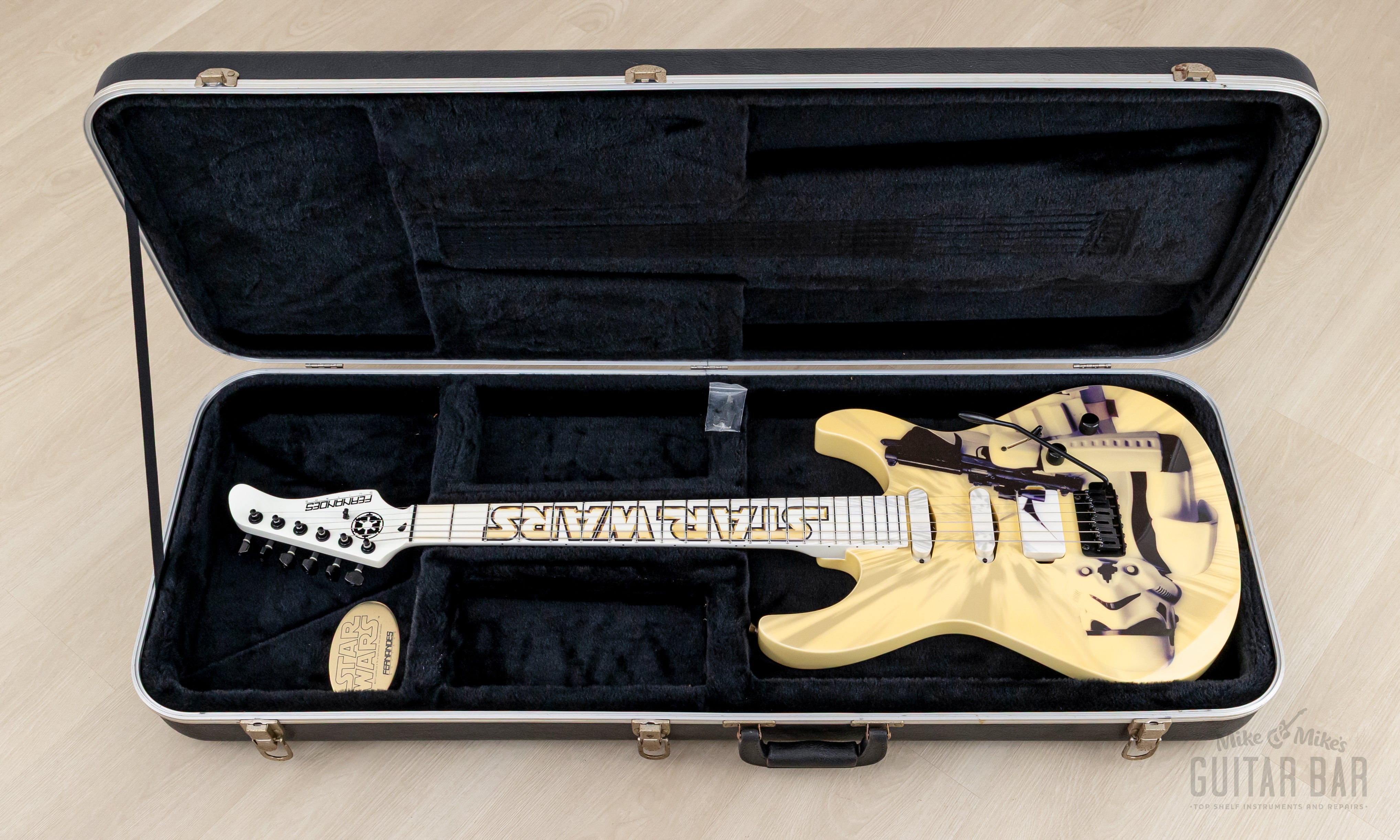 2001 Fernandes Star Wars Limited Edition Retrorocket SW-85ST Stormtroo