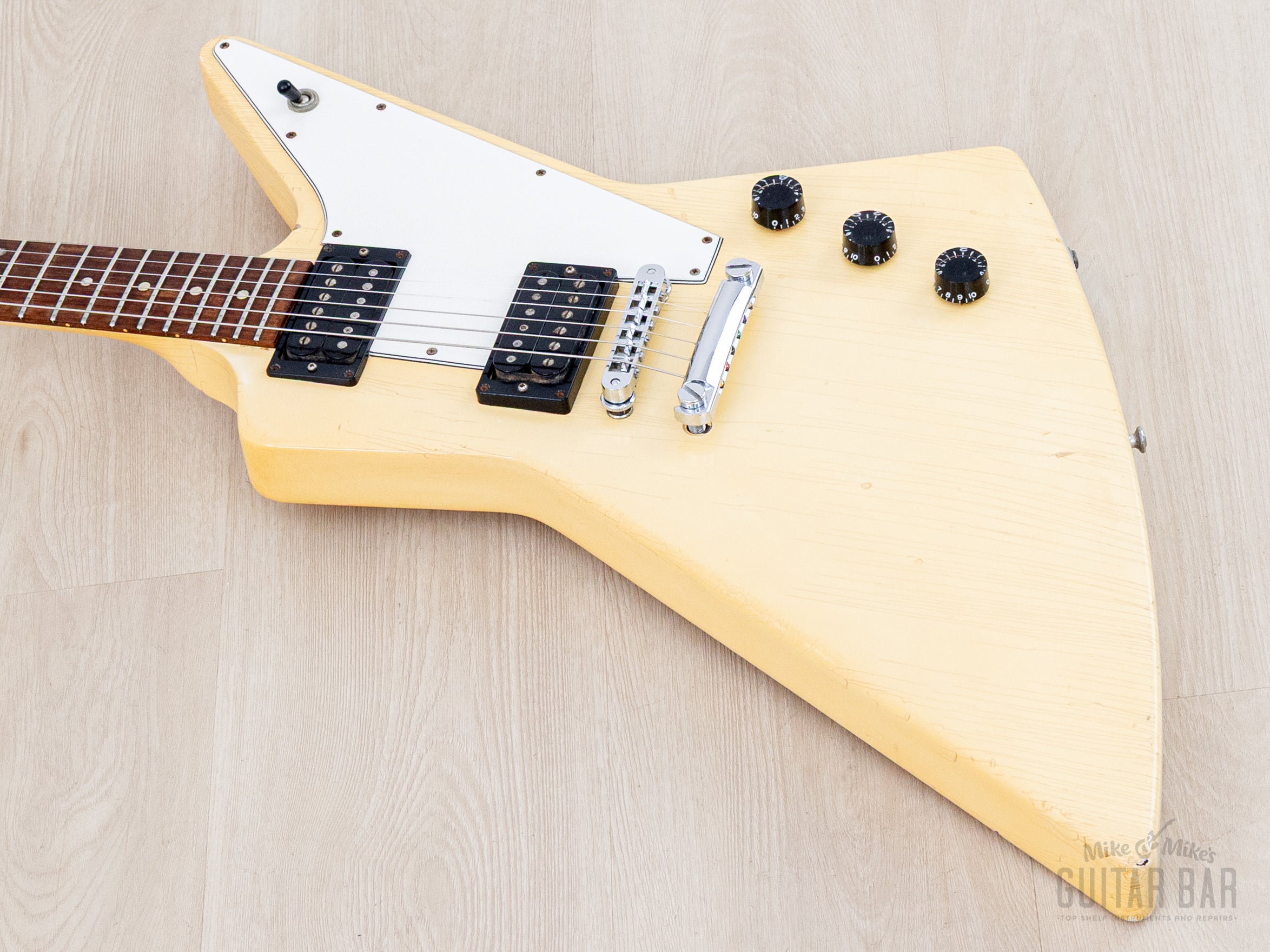 1994 Gibson Explorer '76 Vintage Reissue Classic White w/ Case