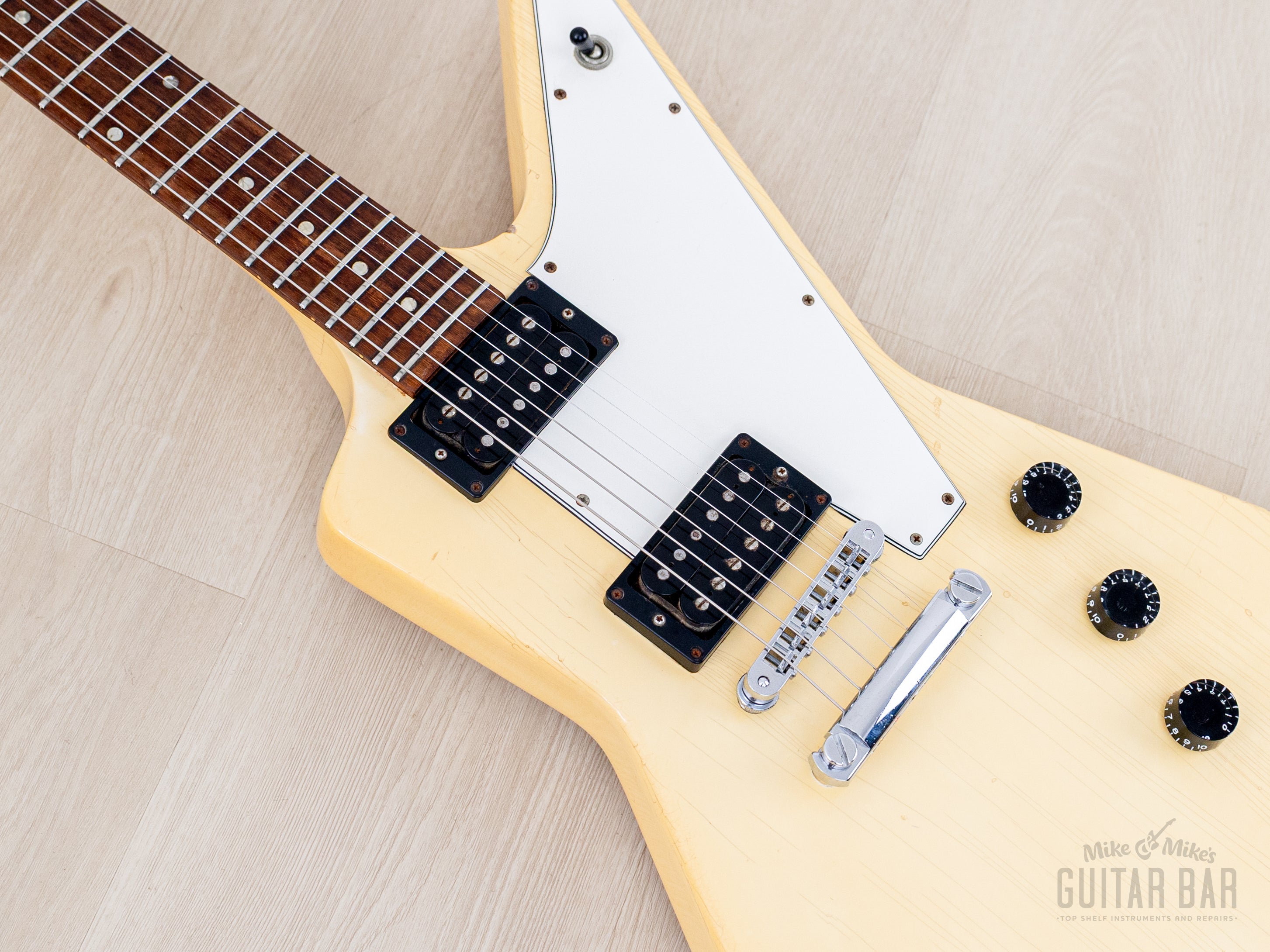 1994 Gibson Explorer '76 Vintage Reissue Classic White w/ Case