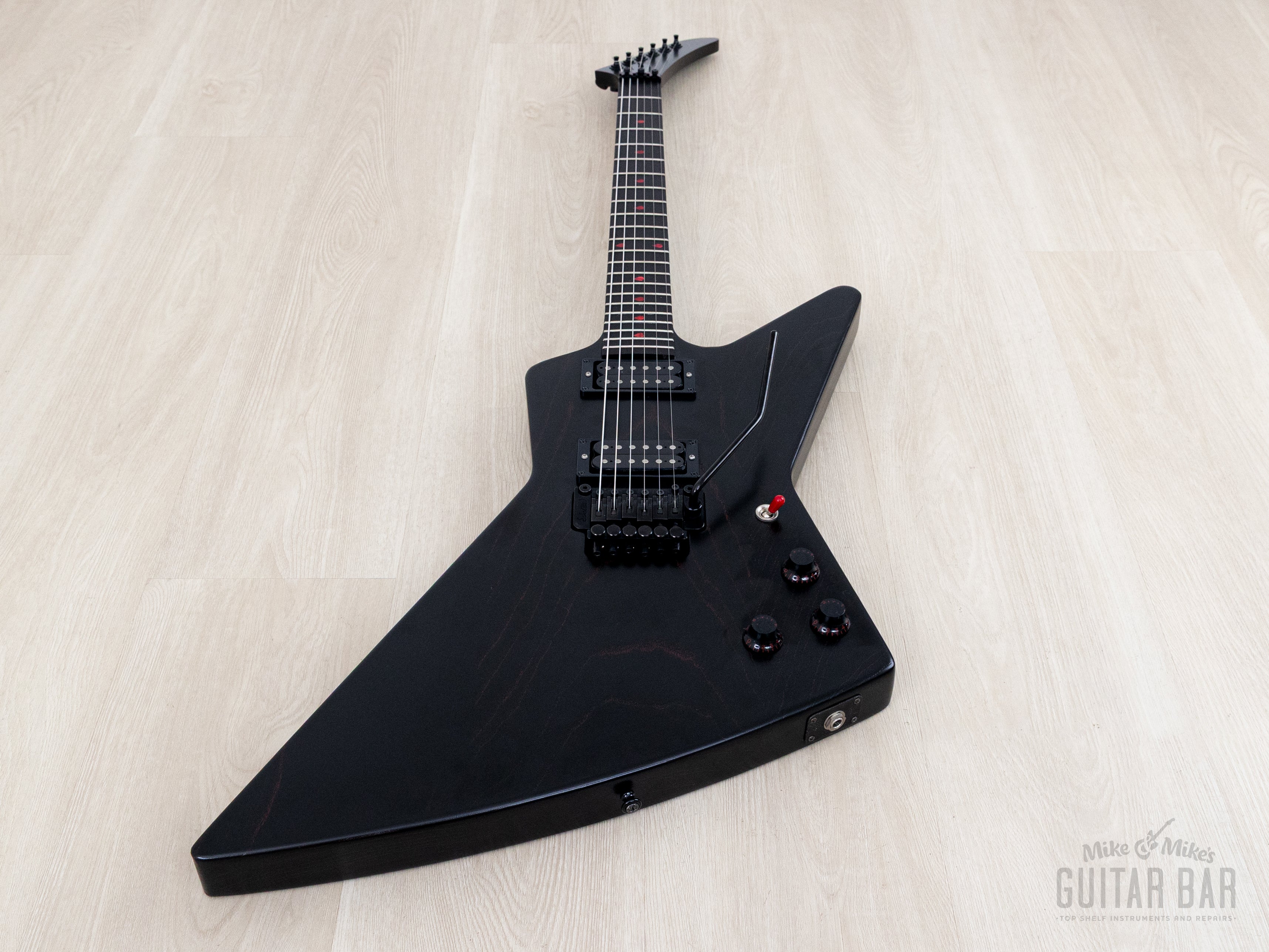 Gibson Explorer Vampire Blood Moon (美品) This Guitar Is Out For Blood! | 2011 Gibson Vampire Blood