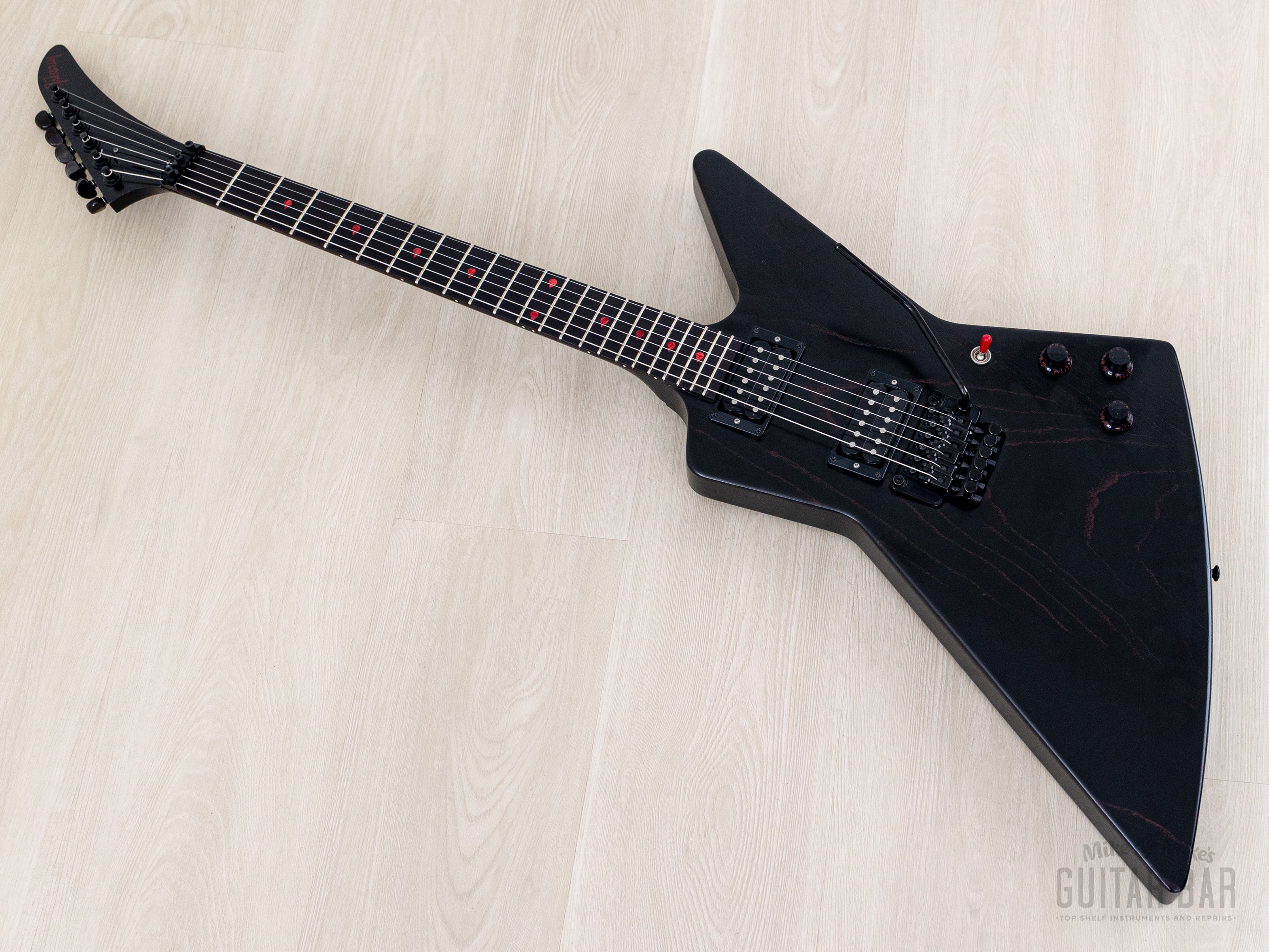 2011 Gibson Limited Edition Vampire Blood Moon Explorer Mint