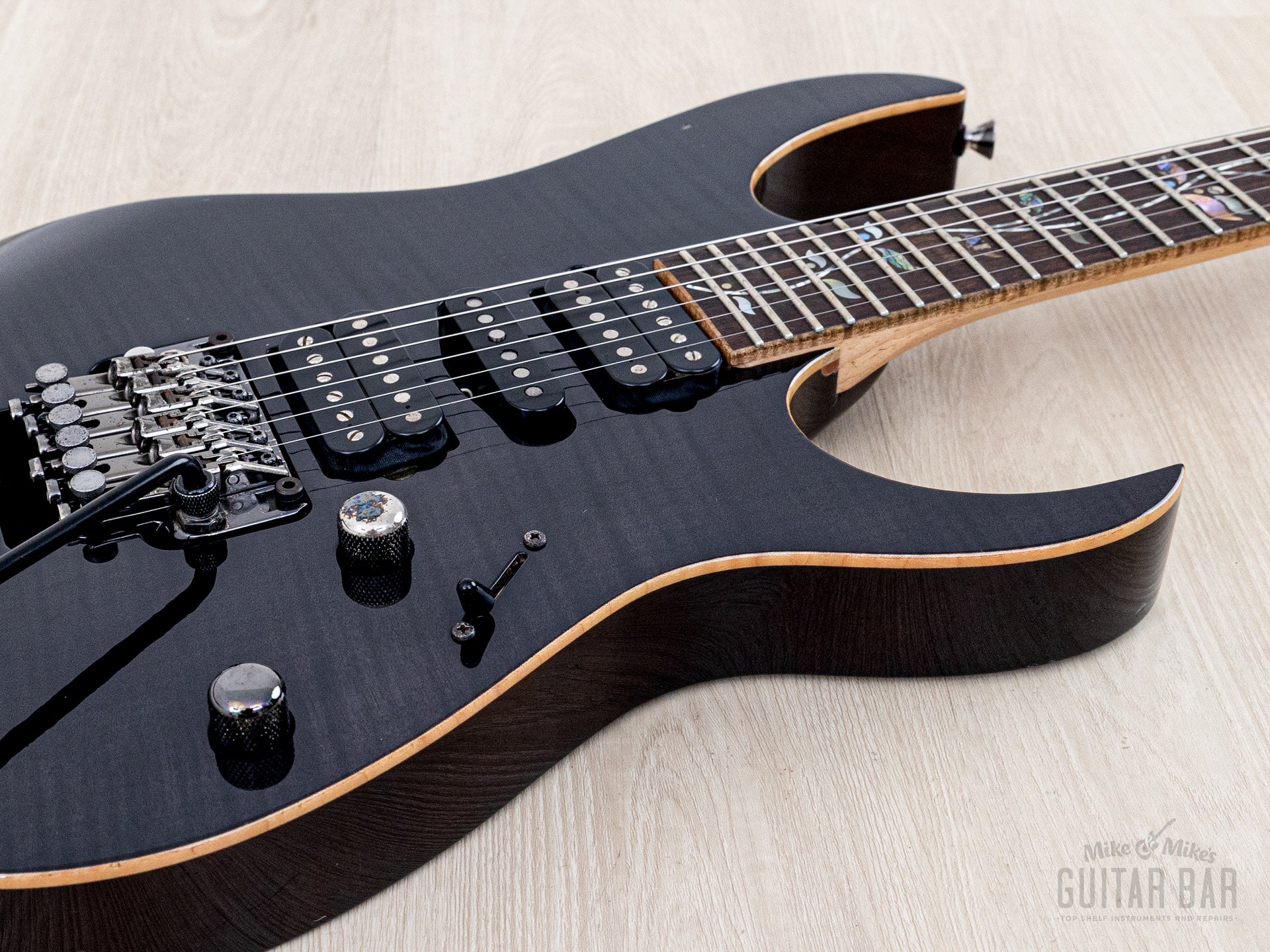 INGRAM BLACK EDITION 600 4号+ X10 B-stock - Emerald Guitars