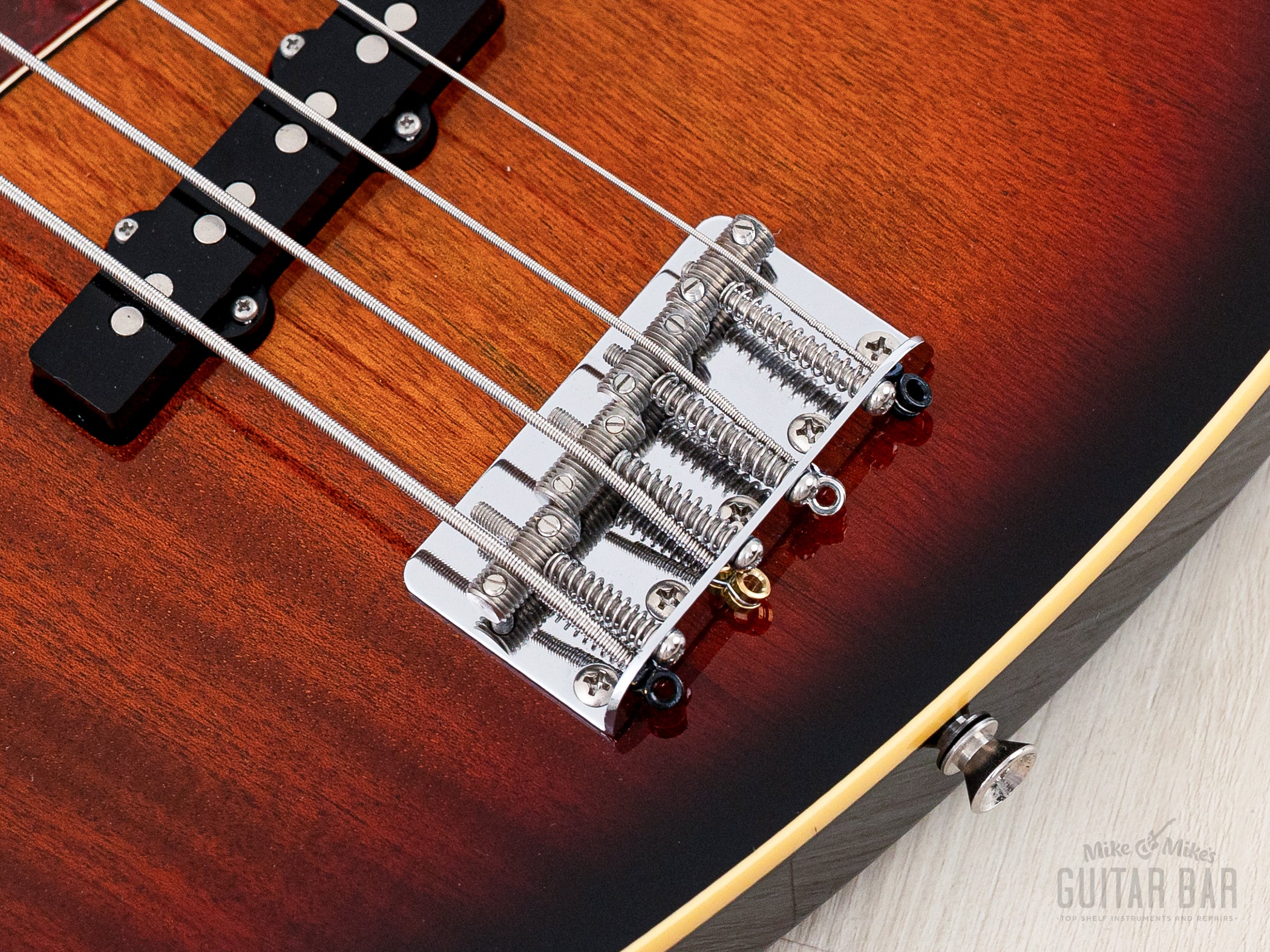 2012 Fender Jazz Bass JB/HO Semi-Hollow Mahogany Body Sunburst, Blocks