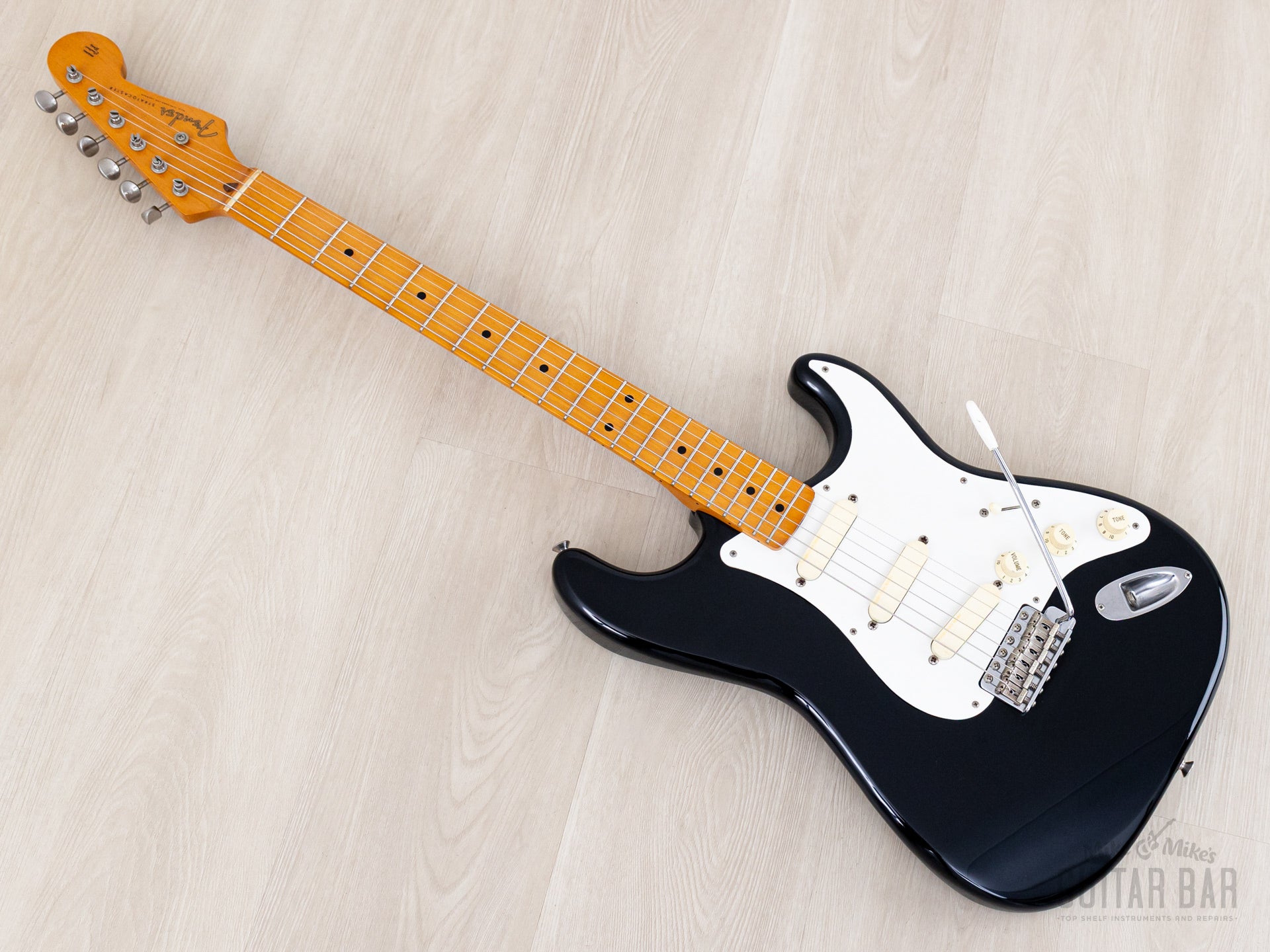 1988 Fender Stratocaster '54 Vintage Reissue ST54-85LS Blackie w/ Lace