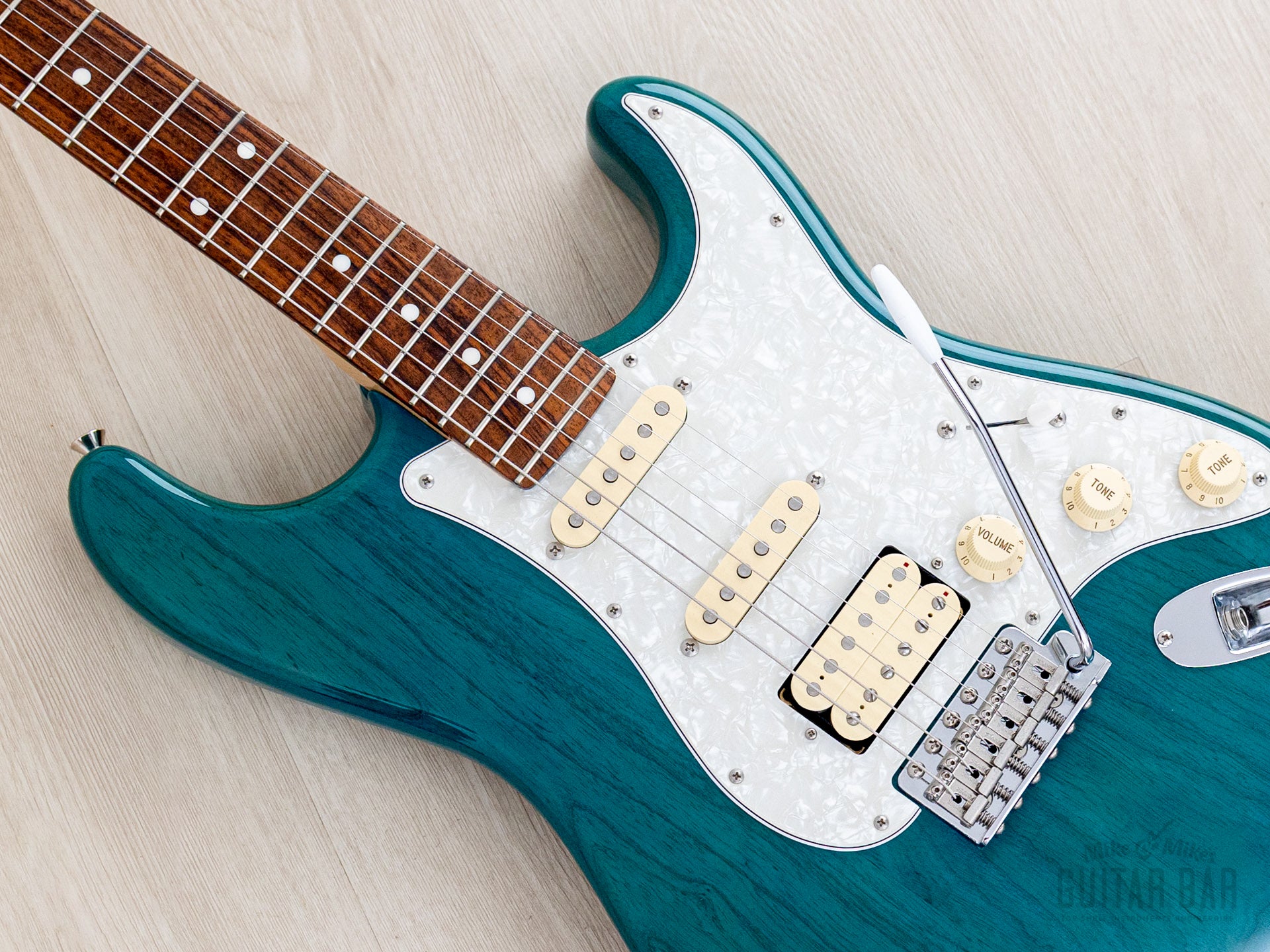 2012 Fender '62 Stratocaster ST62/ASH/MH Transparent Blue + Headstock