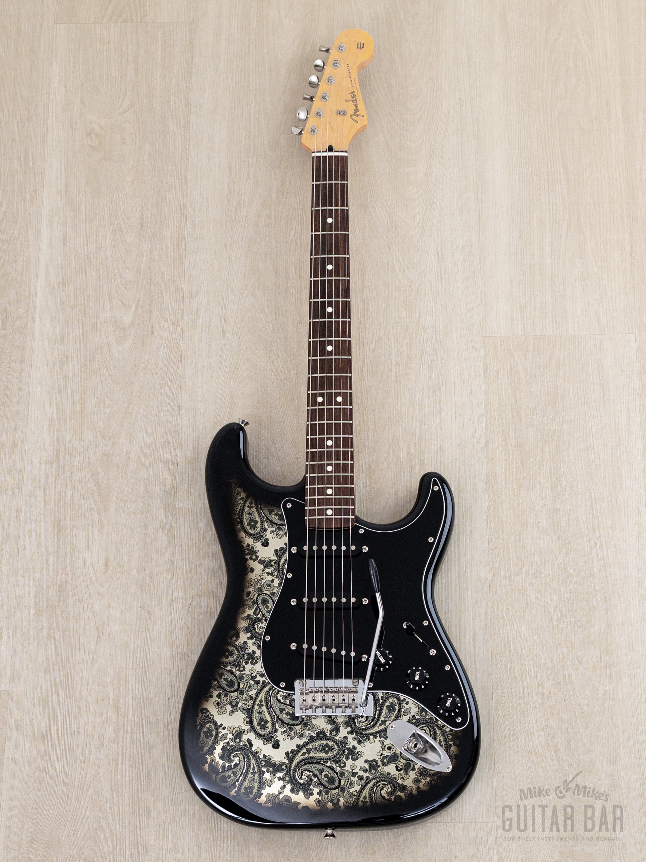 ギター Fender MEX Limited Black Paisley ST 2020 Fender Limited Stratocaster Black Paisley 1 of 30, Mint