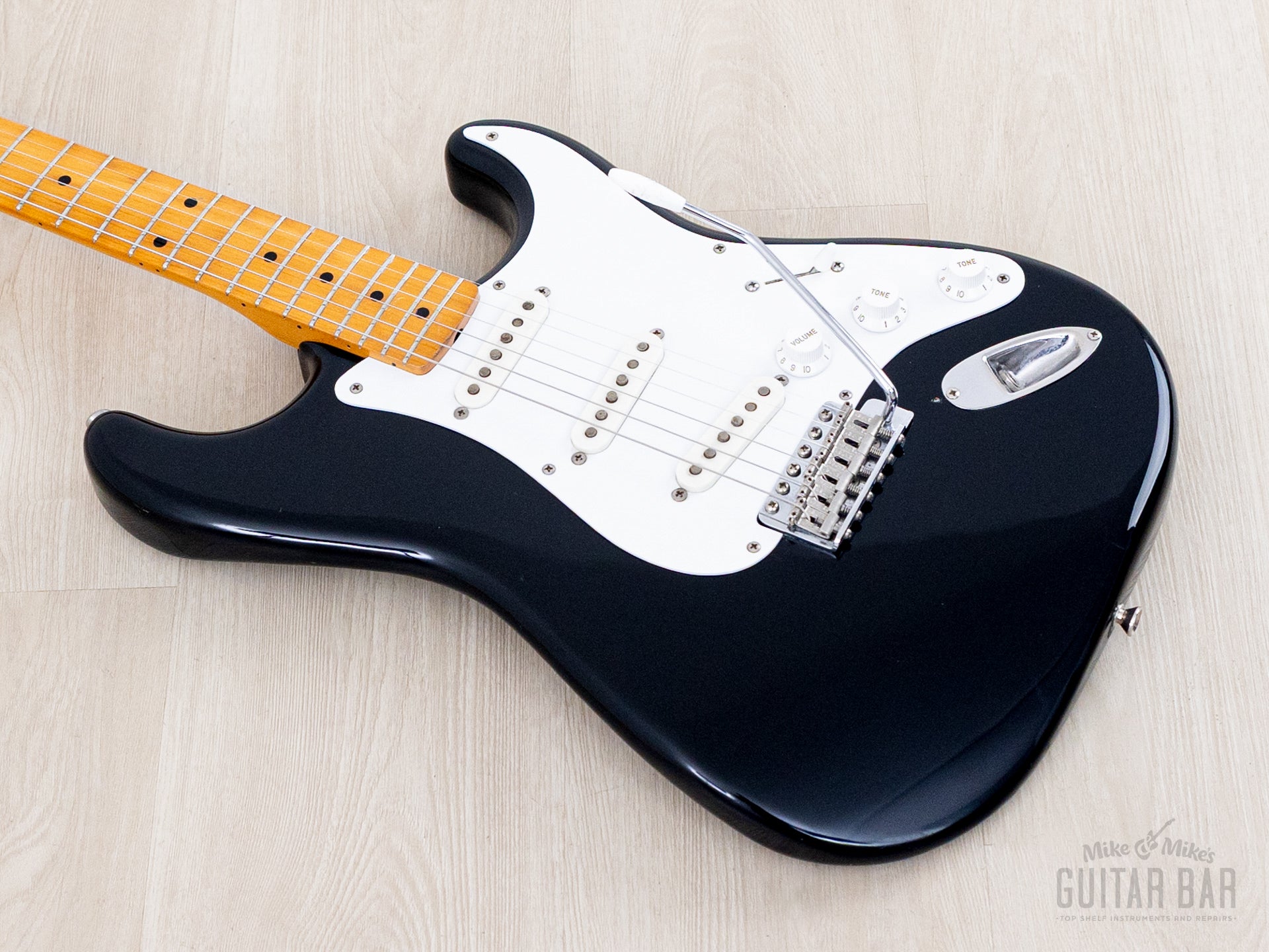 1982 Fender '57 Stratocaster JV ST57-85 Black Over Fiesta Red w/ USA F