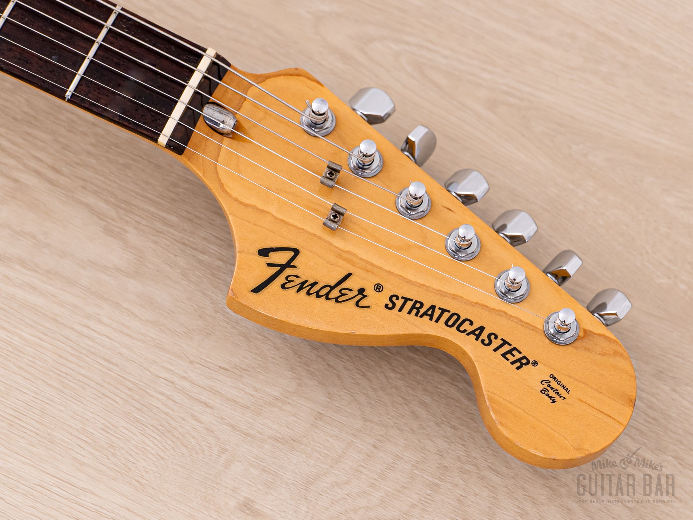 1985 Fender JV Stratocaster '72 Vintage Reissue ST72-65 Olympic White