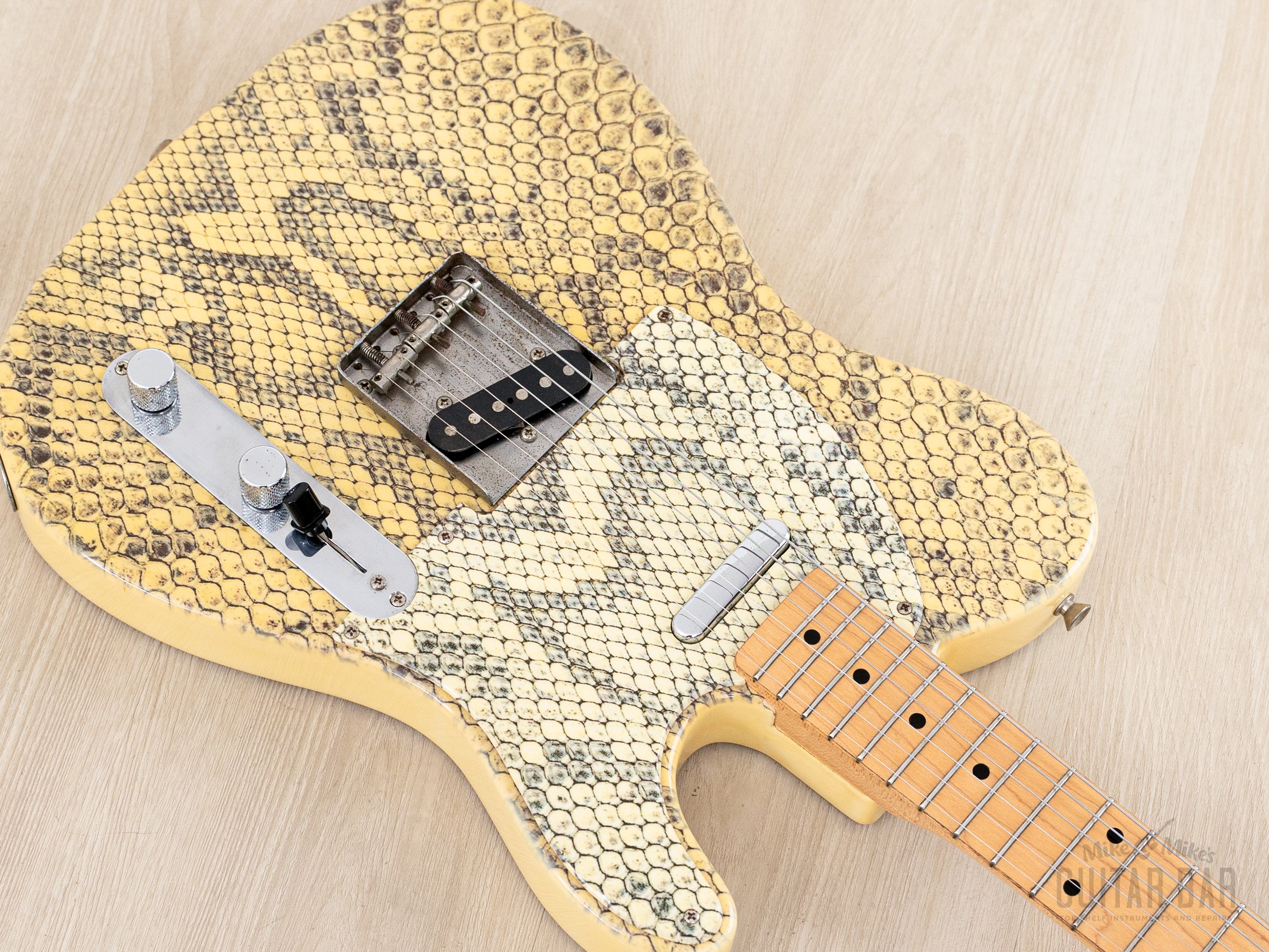 2002 Fender Limited Edition '72 Telecaster TL72-65 V3 Snake Print, Jap