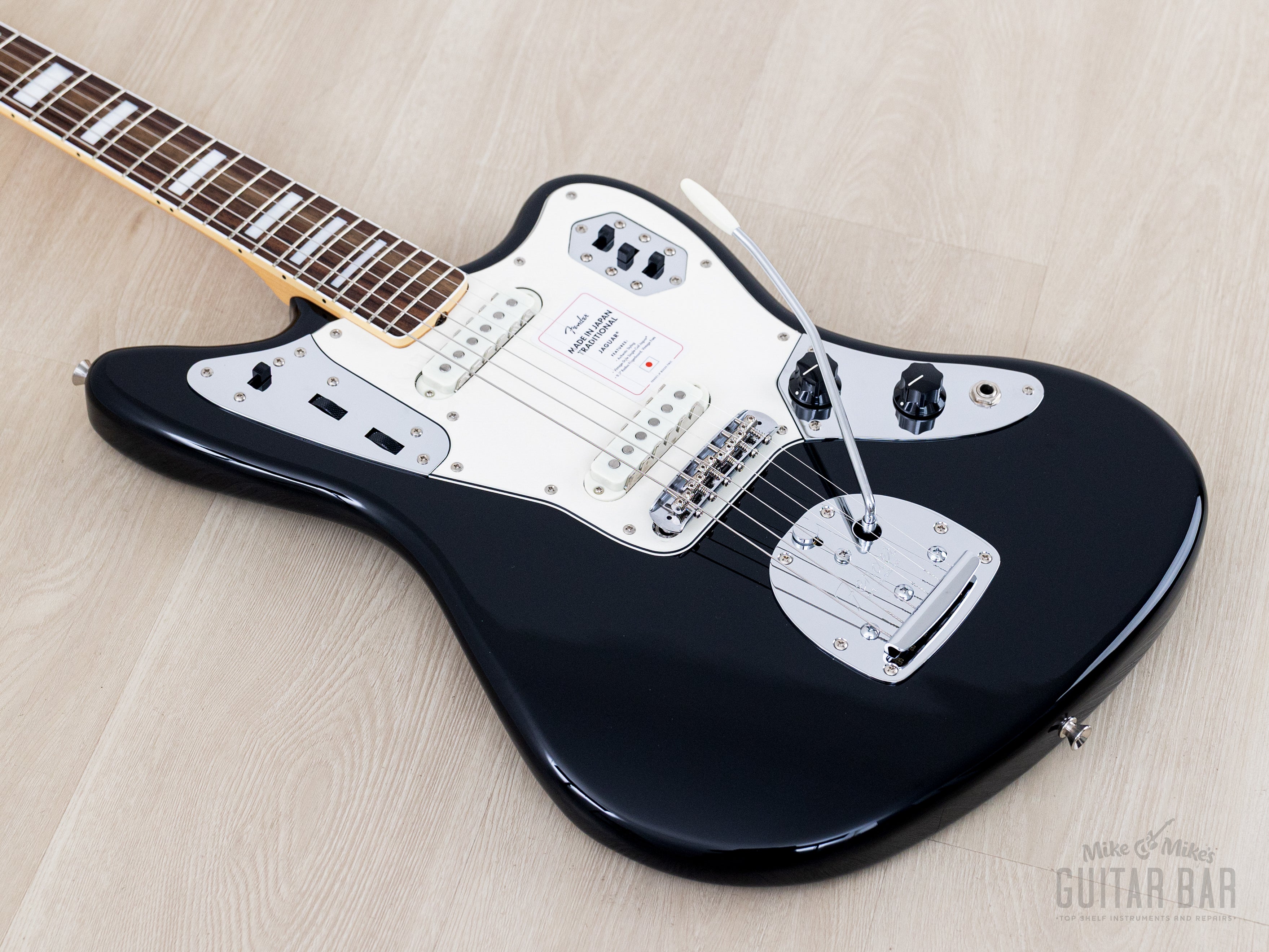 2025 Fender Traditional II Late '60s Jaguar Black +