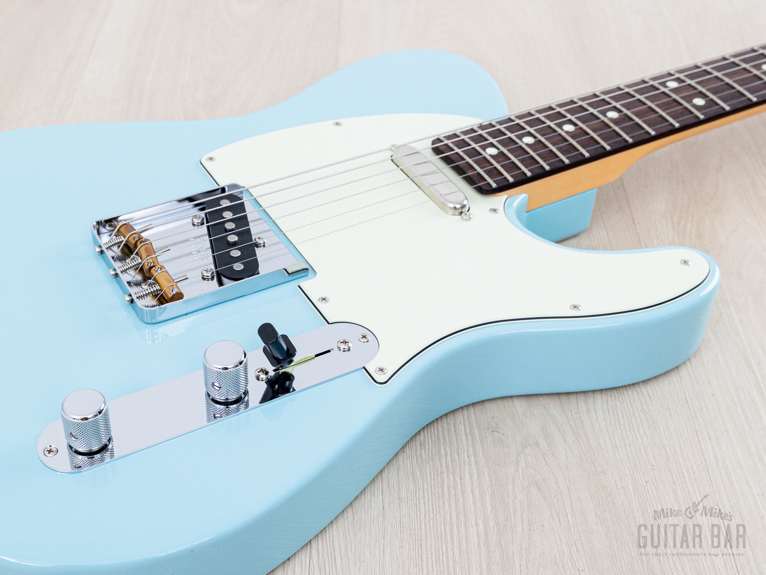 2024 Fender Hybrid II Telecaster FSR Daphne Blue + Headstock w/ Hangta