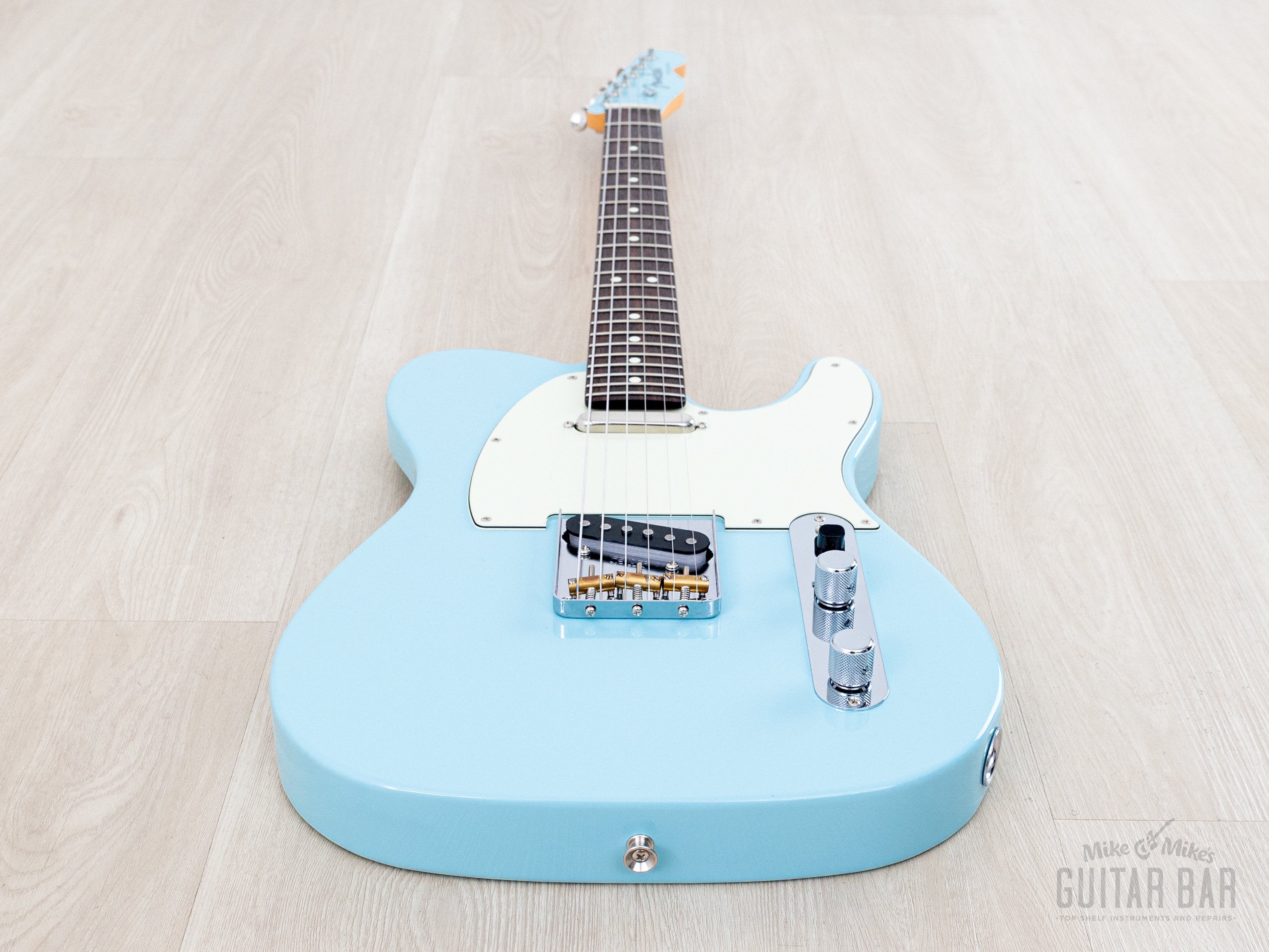 2024 Fender Hybrid II Telecaster FSR Daphne Blue + Headstock w/ Hangta