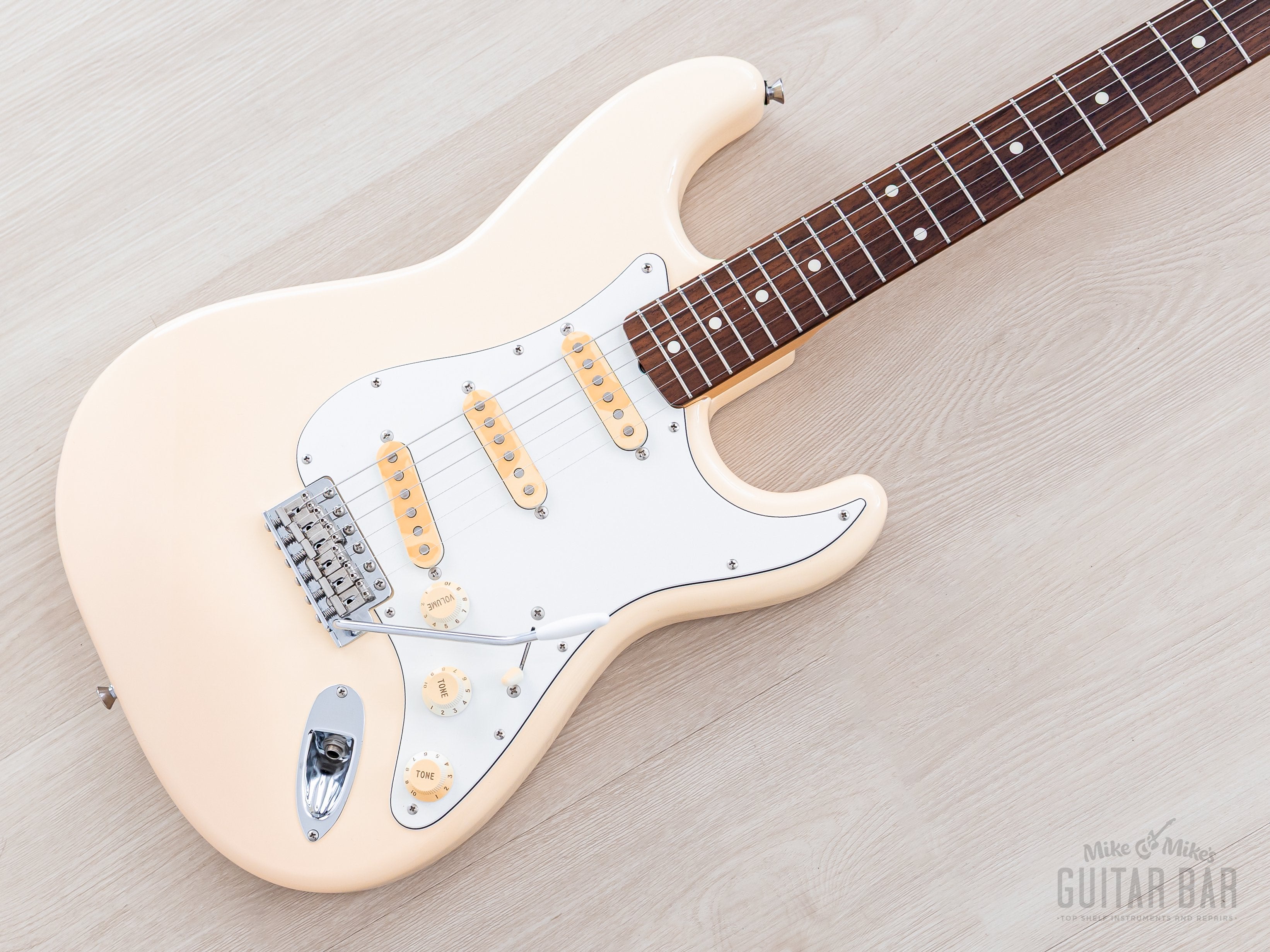 【10101】Fender JAPAN ST62 Stratocaster 2013 Fender Stratocaster '62 Vintage Reissue ST62 Olympic White, Japan
