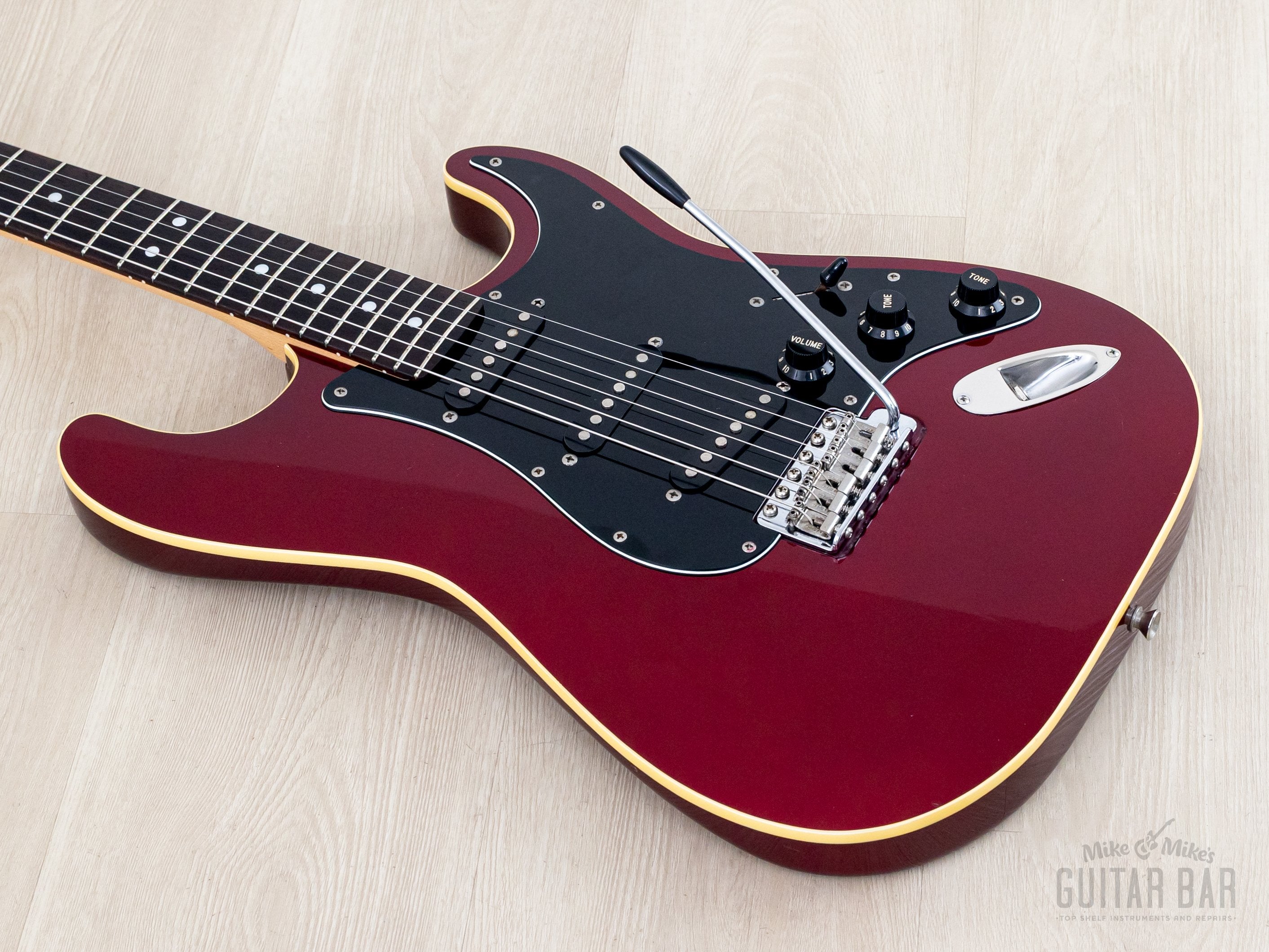 2004 Fender Aerodyne Stratocaster AST-65 Electric Guitar Candy Apple R