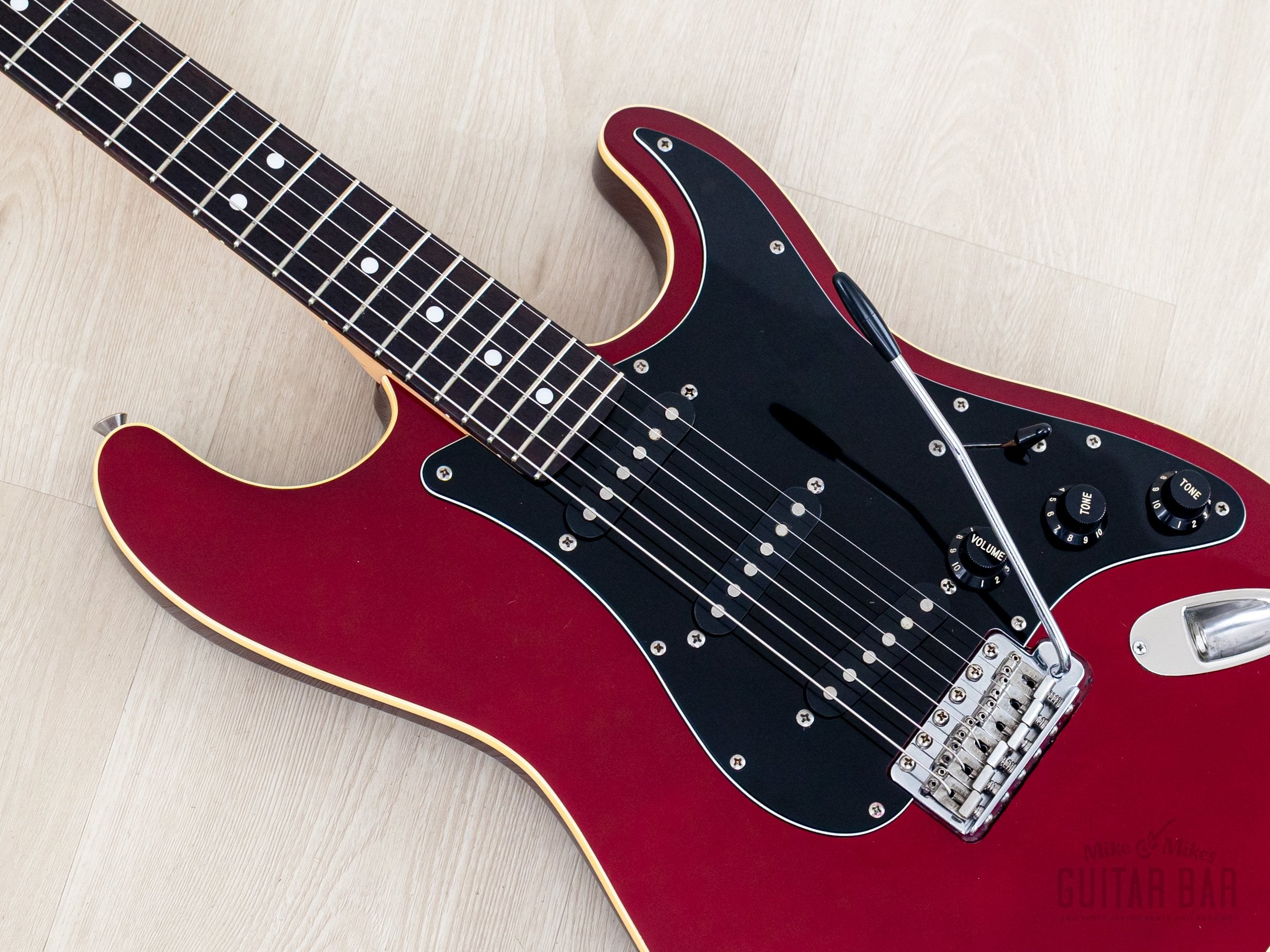 2004 Fender Aerodyne Stratocaster AST-65 Electric Guitar Candy Apple R
