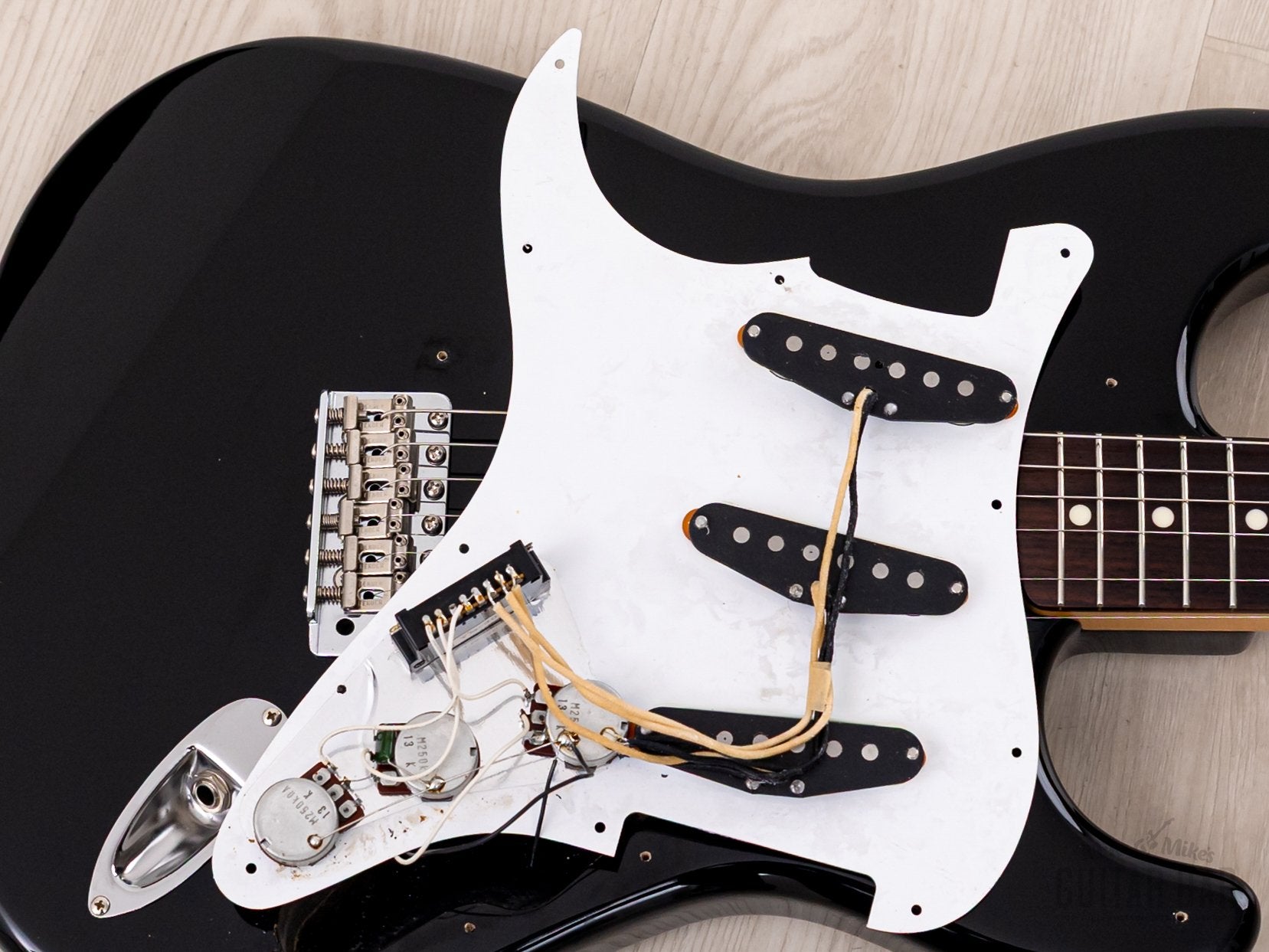 1991 Fender Stratocaster ‘62 Vintage Reissue ST62-650 Black, Near-Mint w/ American Vintage 57/62, Japan MIJ Fujigen