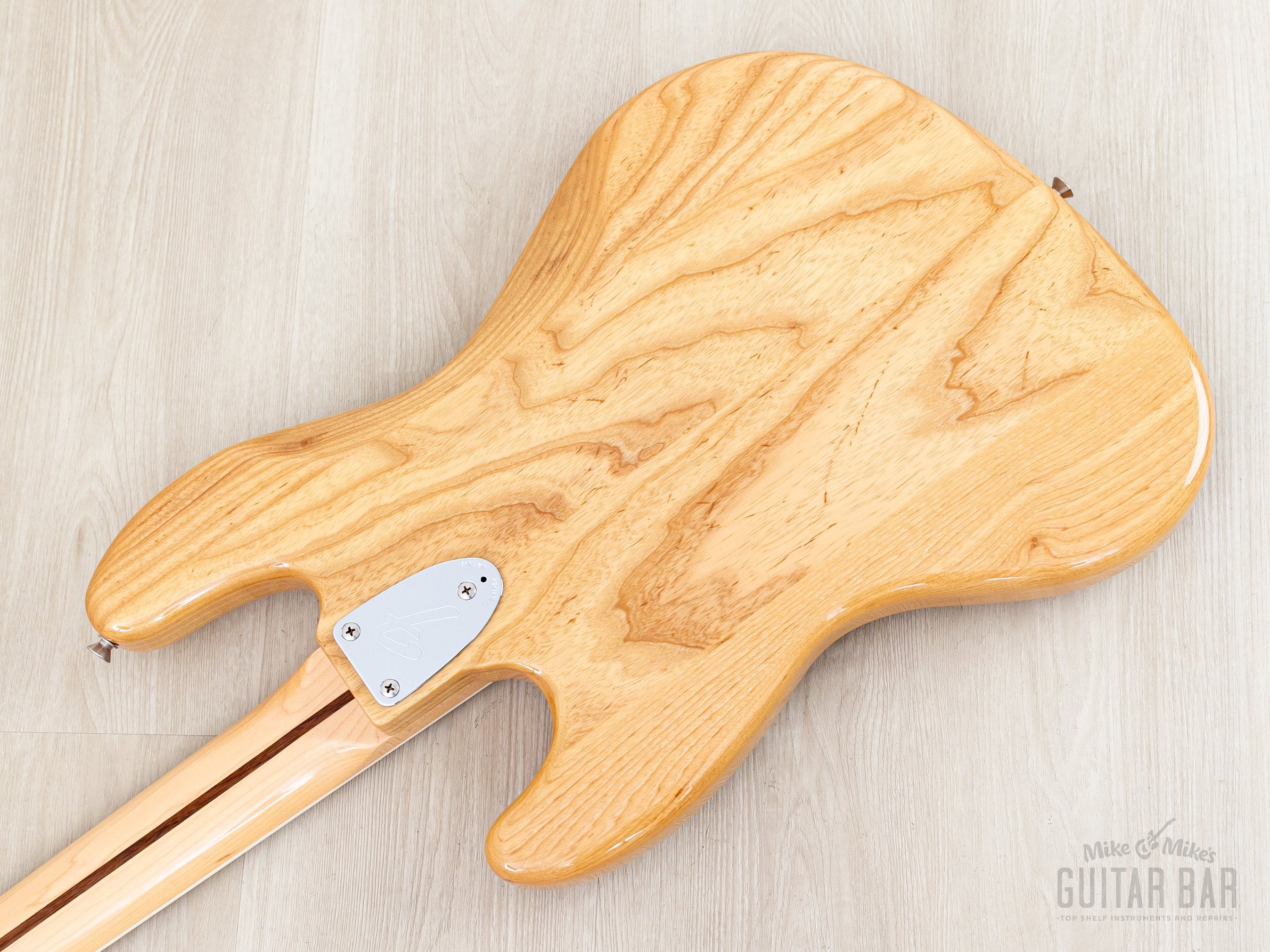 2022 Fender Traditional II '70s Jazz Bass Natural Ash Near-Mint w/ Han