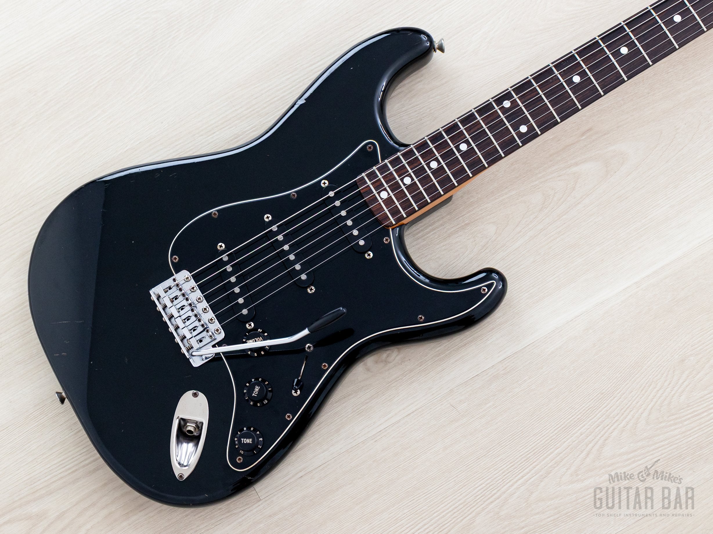 1984 Fender Stratocaster '72 Vintage Reissue ST72-55 Black A-Serial, J