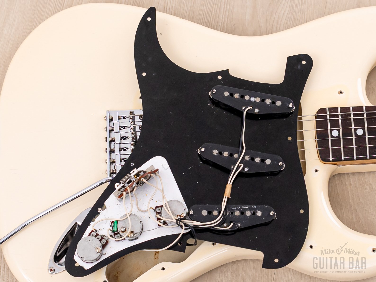 1985 Fender JV Stratocaster ‘72 Vintage Reissue ST72-65 Olympic White 100% Original, Japan MIJ Fujigen