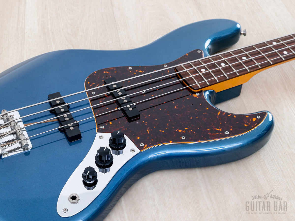 2005 Fender '62 Jazz Bass JB62 Lake Placid Blue, pickups and tortoise pickguard