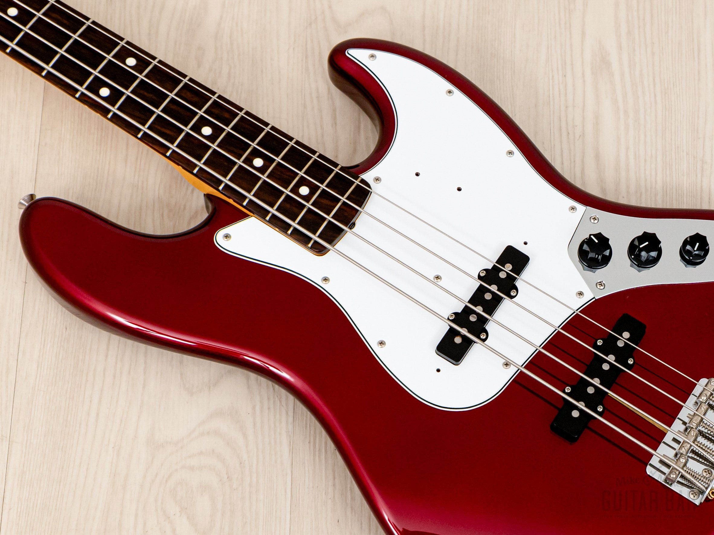 2009 Fender Jazz Bass ‘62 Vintage Reissue JB62-US Candy Apple Red w/ USA Pickups, Japan MIJ