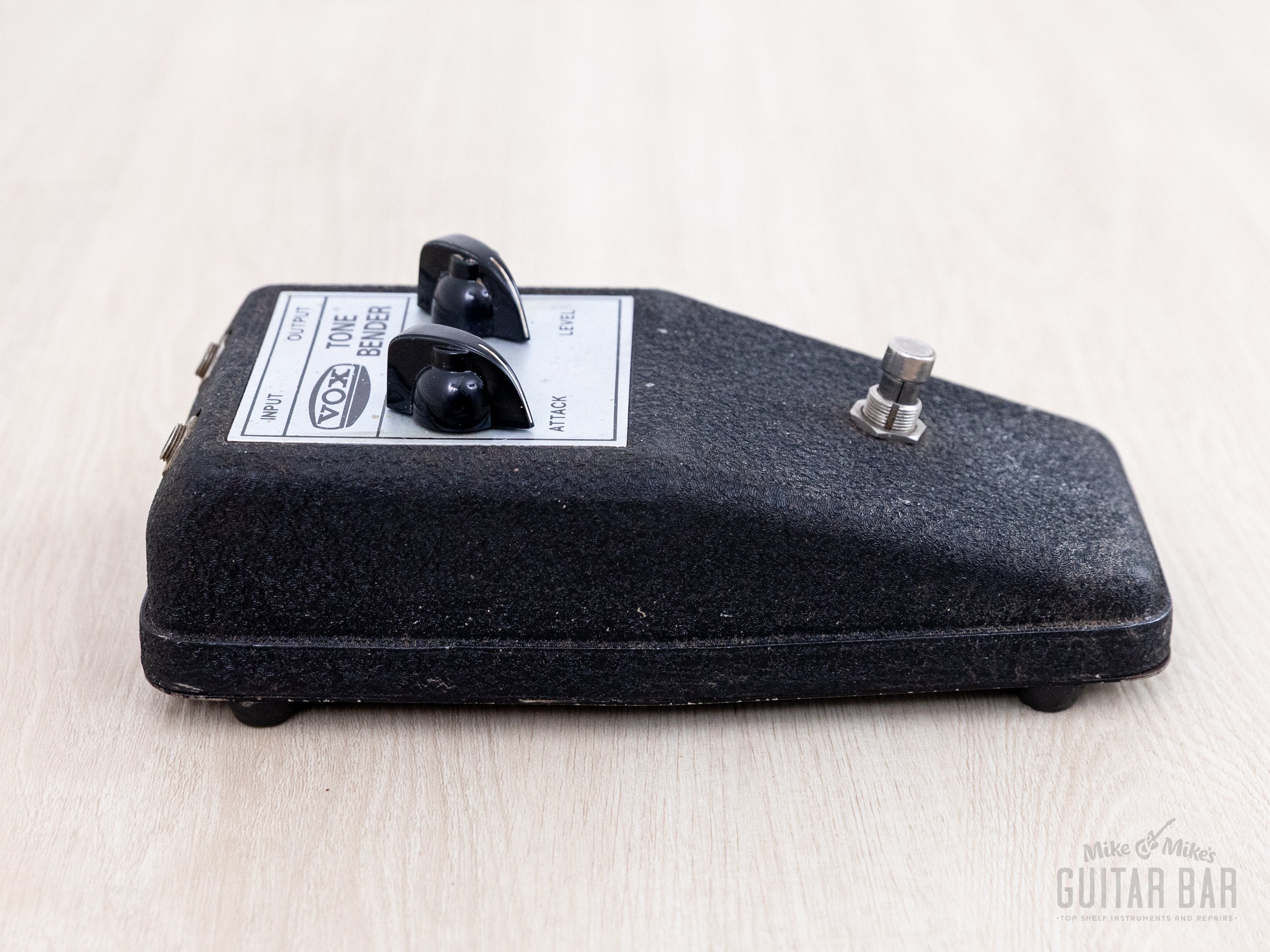 VOX TONE BENDER V828 67〜68年製 The VOX Showroom - Vox Tone Bender Pedal V828