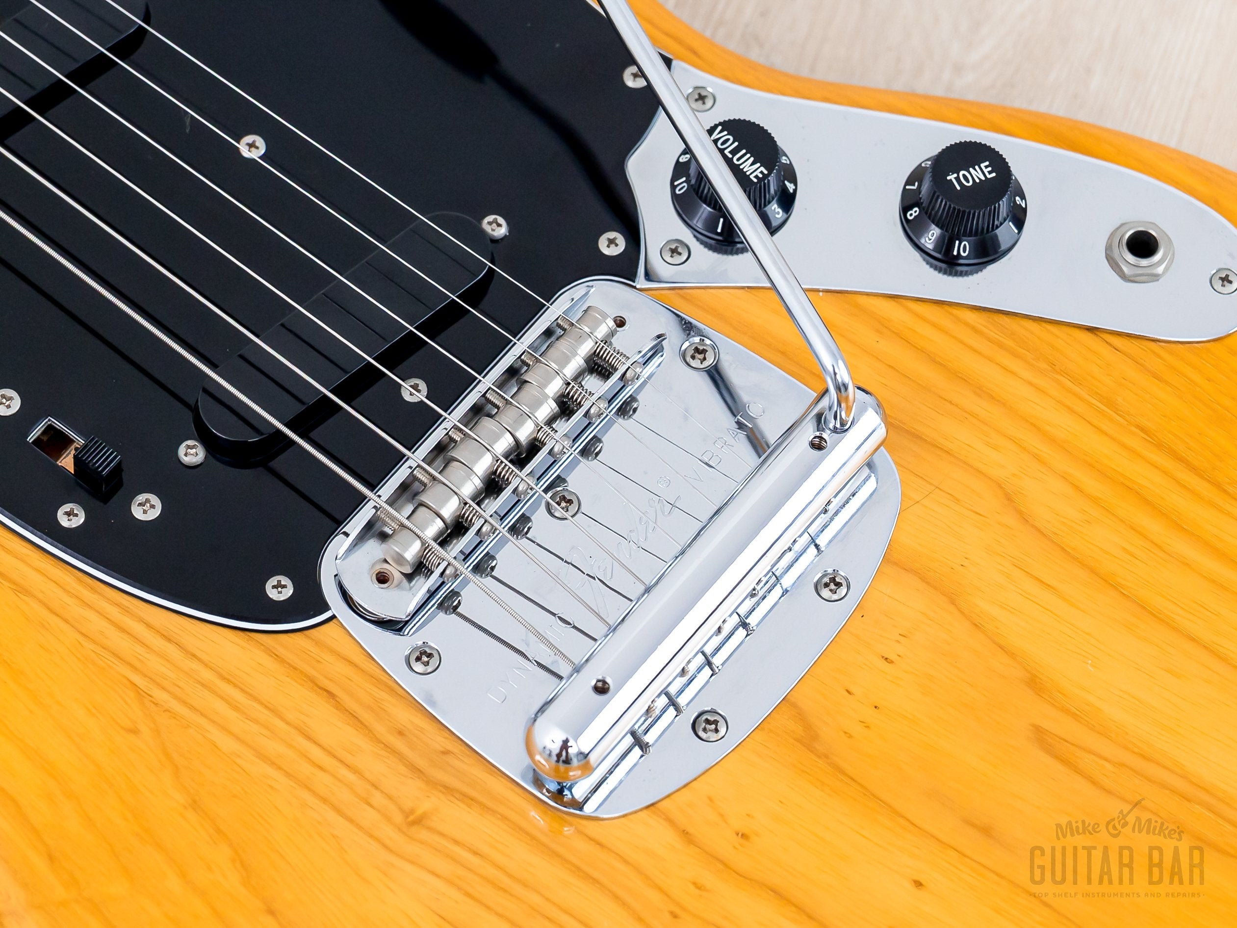 2010 Fender Mustang '77 Vintage Reissue MG77 Natural Ash, Japan MIJ