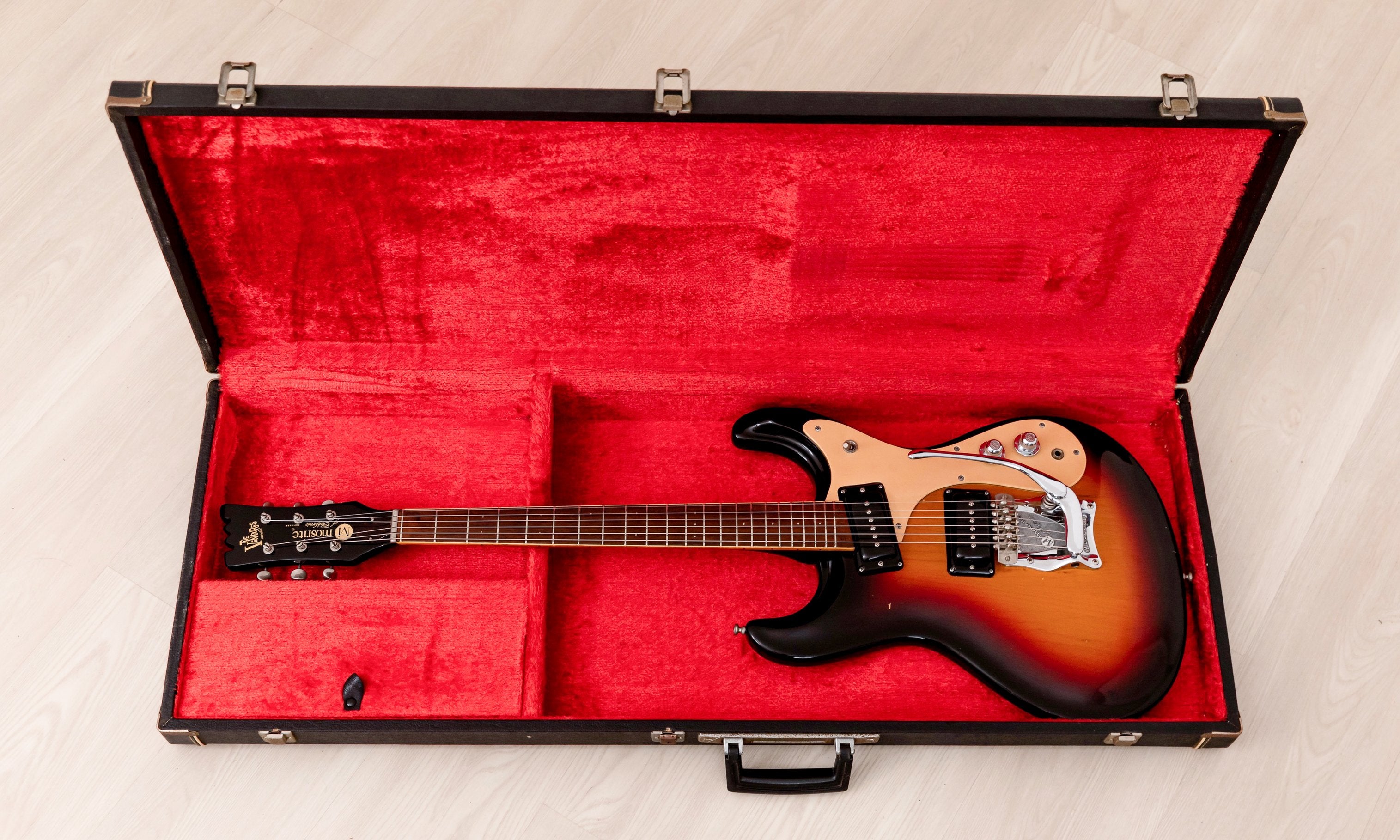 1978 Mosrite Ventures Model Vintage Guitar Sunburst w/ Moseley Vibrato, Case