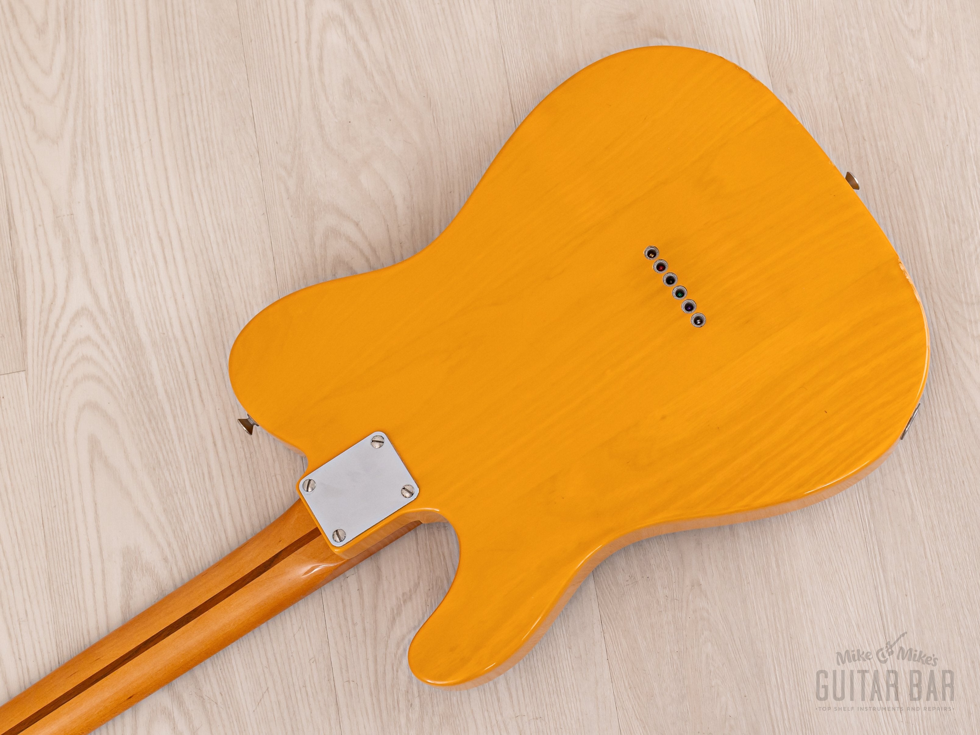 1995 Fender American Vintage '52 Telecaster Butterscotch w/ Case