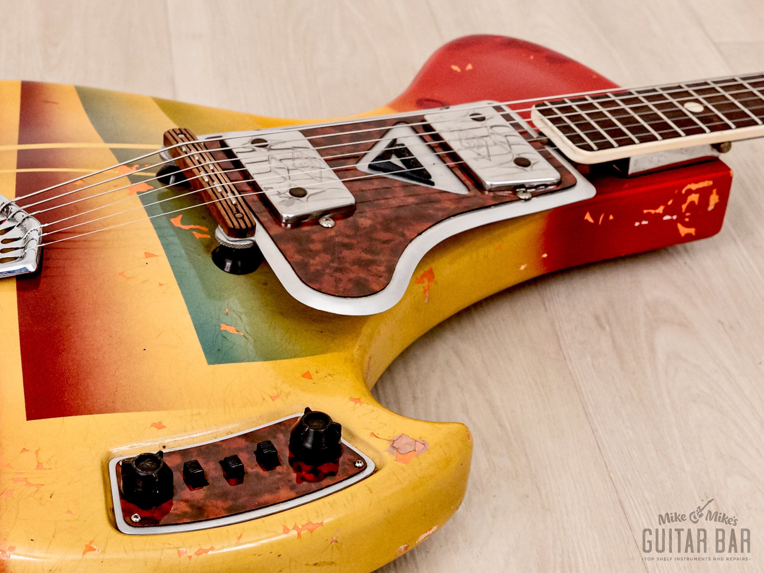 1960s Wandré Rock Oval Vintage Aluminum Neck Guitar w/ Case, Italy