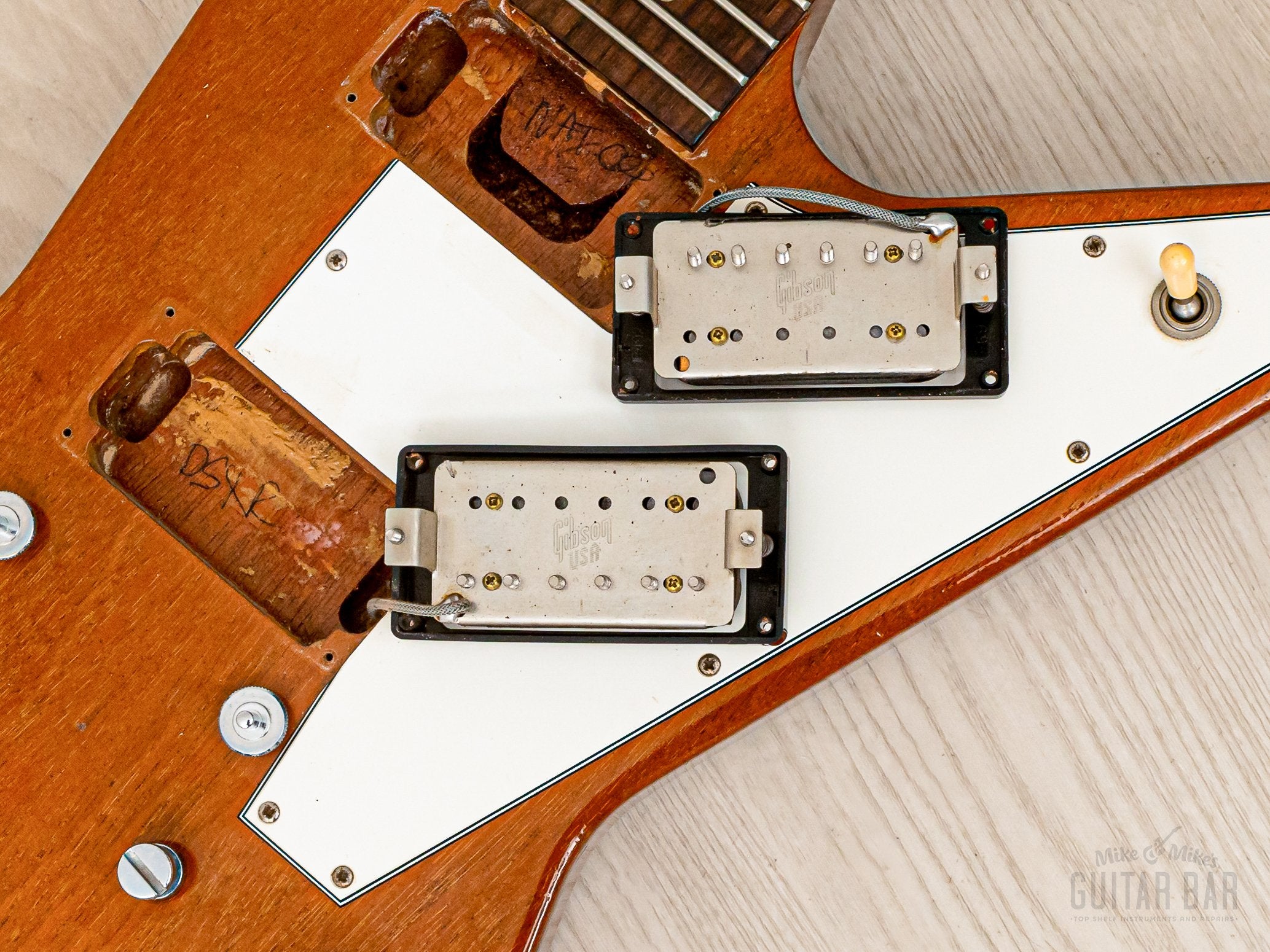 1998 Gibson Explorer Limited Edition ‘76 Vintage Reissue 100% Original w/ Case