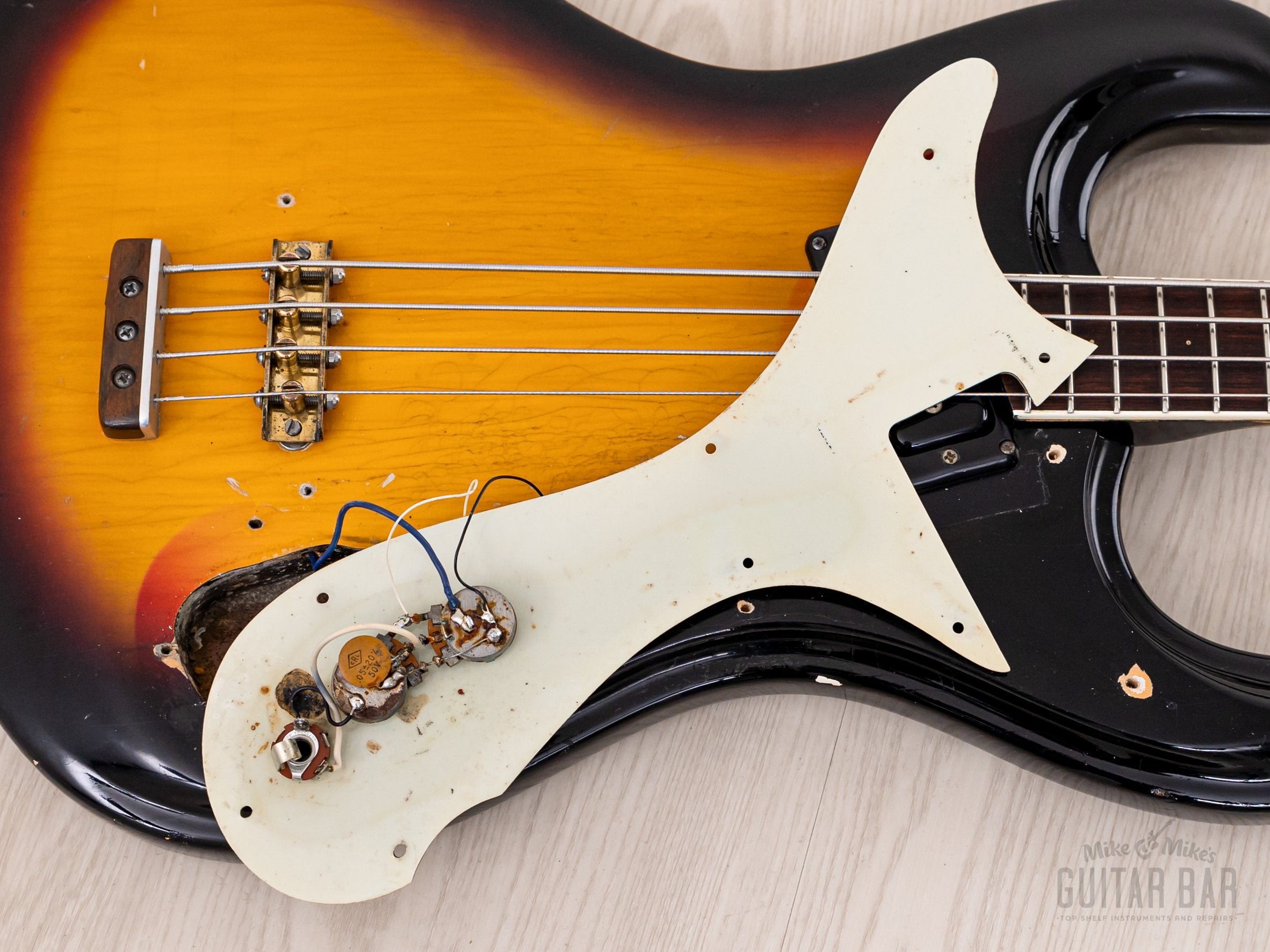 1965 Mosrite Ventures Model Vintage Short Scale Bass Sunburst