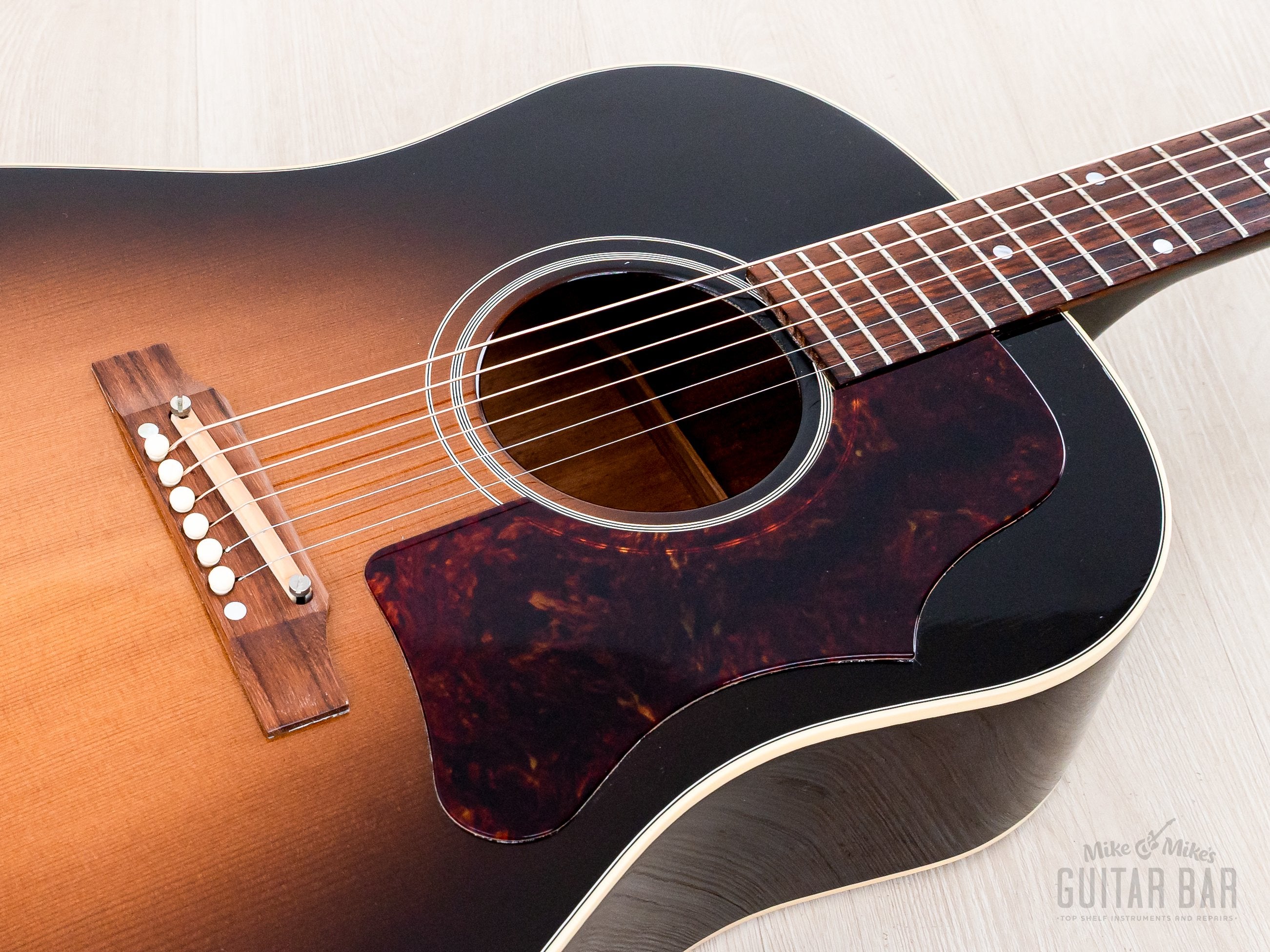 2015 Gibson Custom Shop Early 1960s J-45 ADJ Dreadnought Acoustic Guit