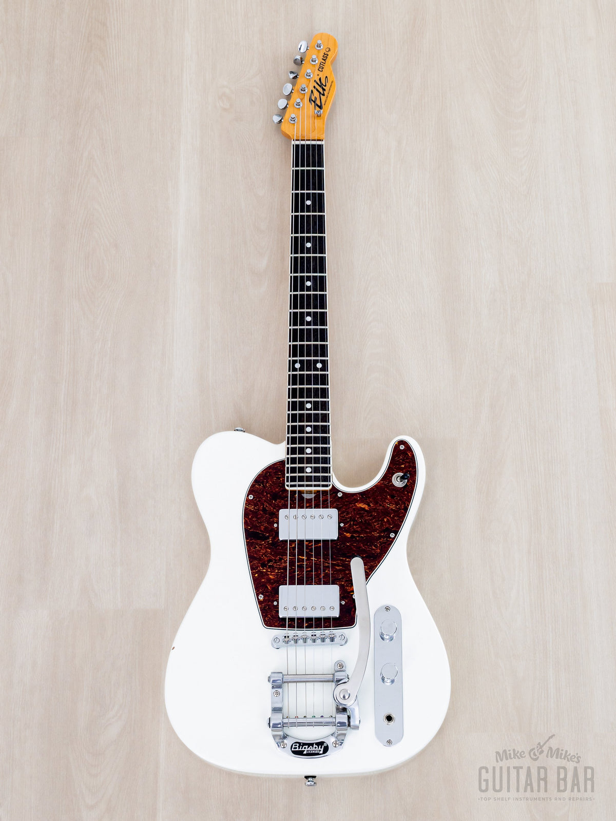 2016 Elk Cutlass CT Limited Edition White, full front view