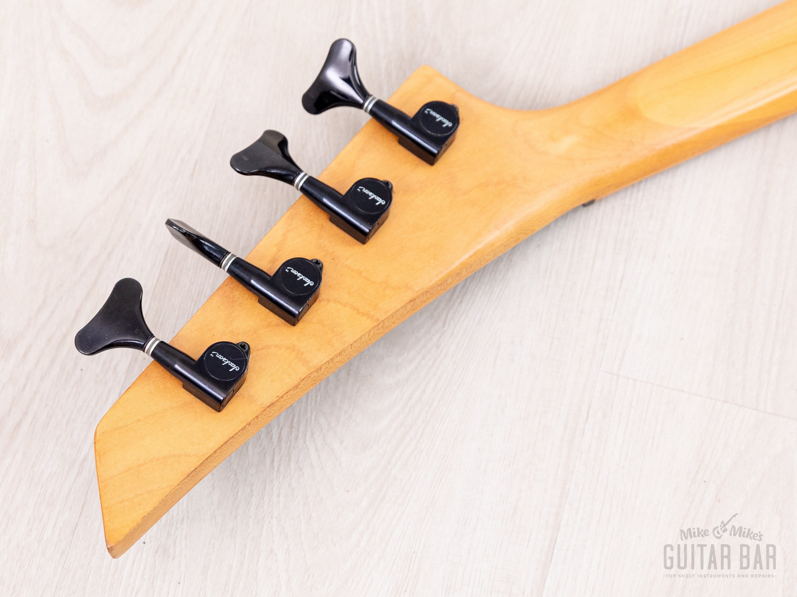 1980s Charvel by Jackson 1B Vintage Bass Black, Japan