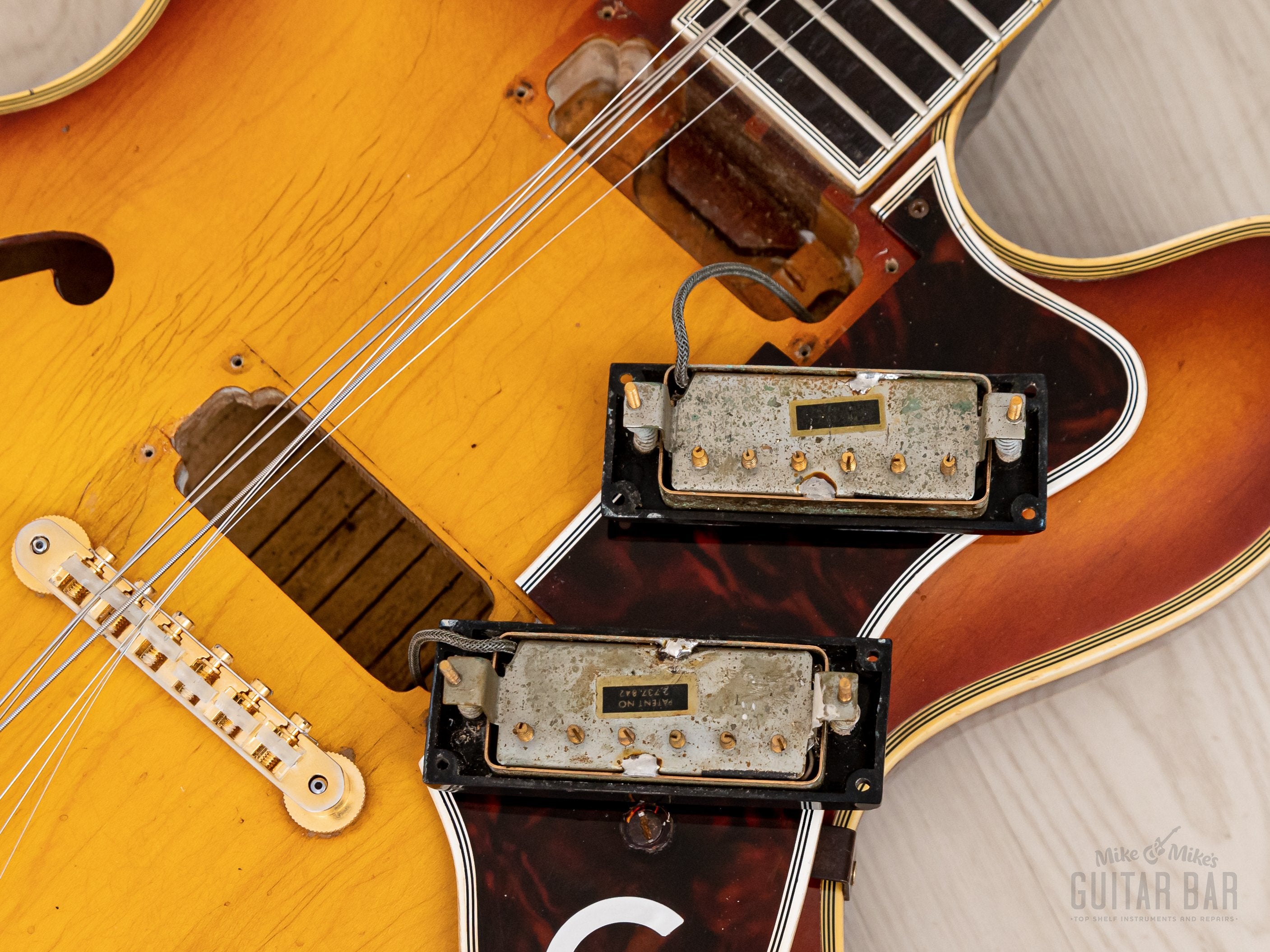 1966 Epiphone Sheraton E212T Vintage Semi-Hollow Guitar Royal Tan w/ Pat # Mini Humbuckers, Case