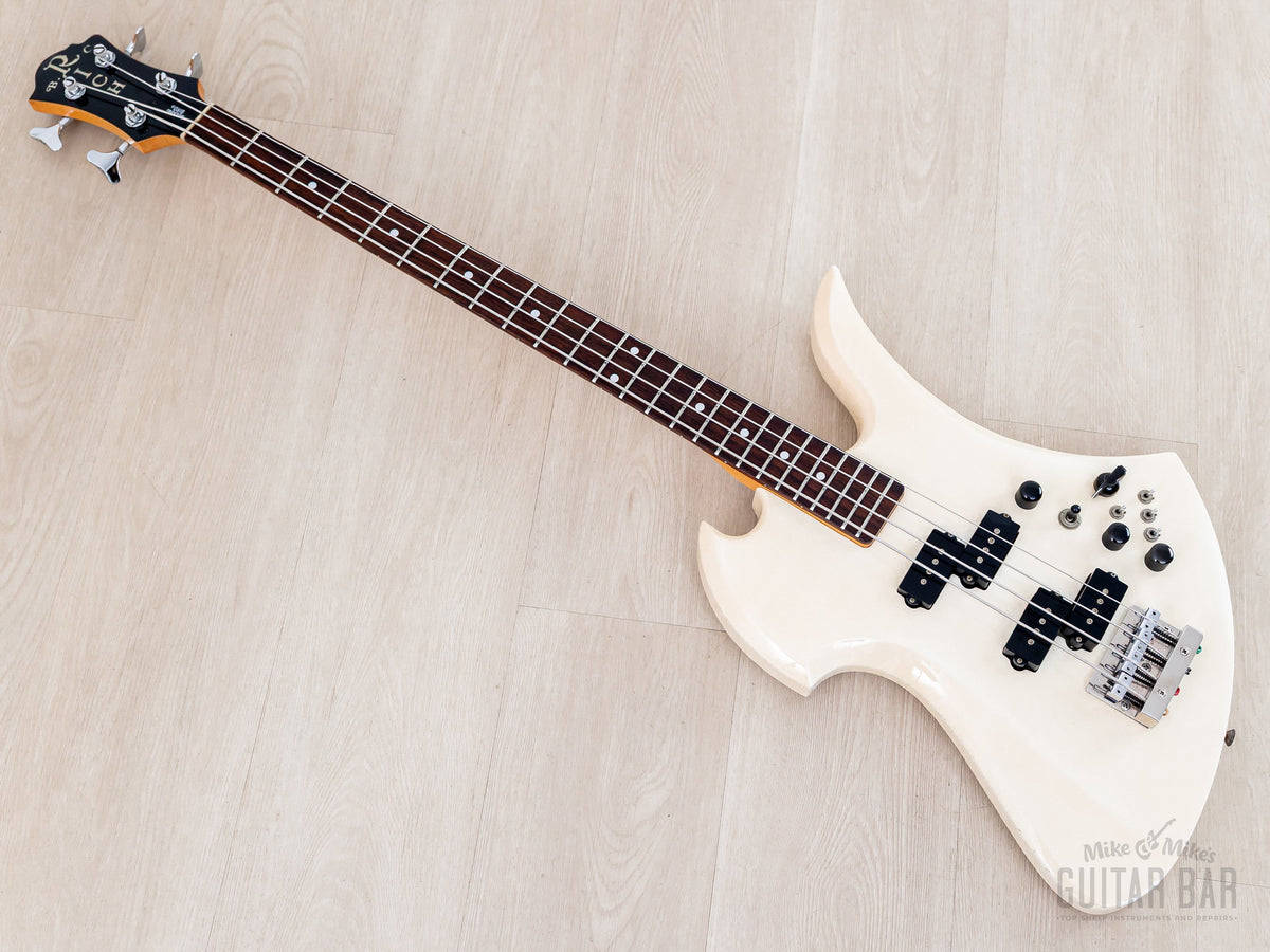Neck and body angled view