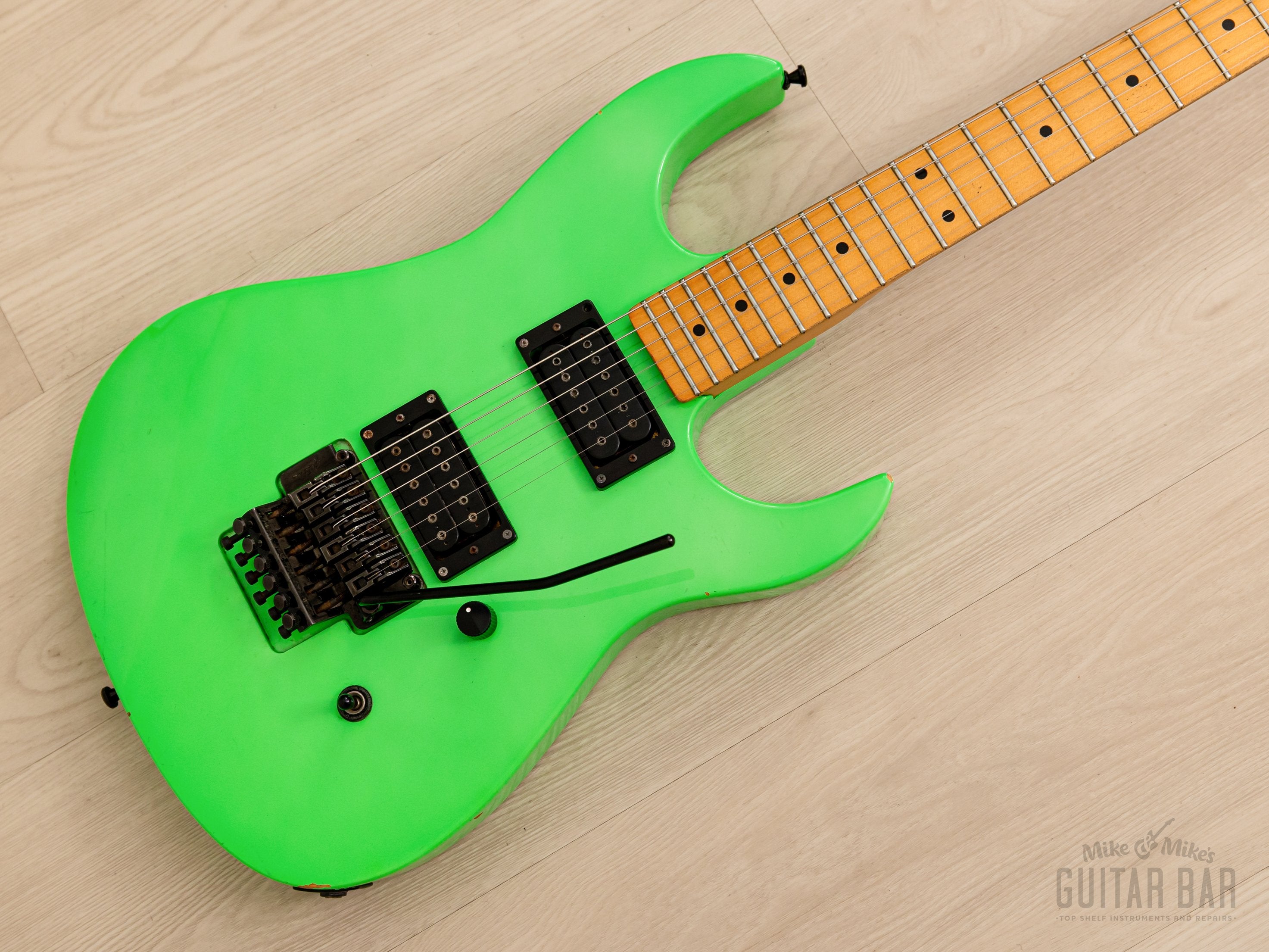 1990 B.C. Rich NJ Series Gunslinger GS-MR851 Slime, Neon Green, C.C. DeVille