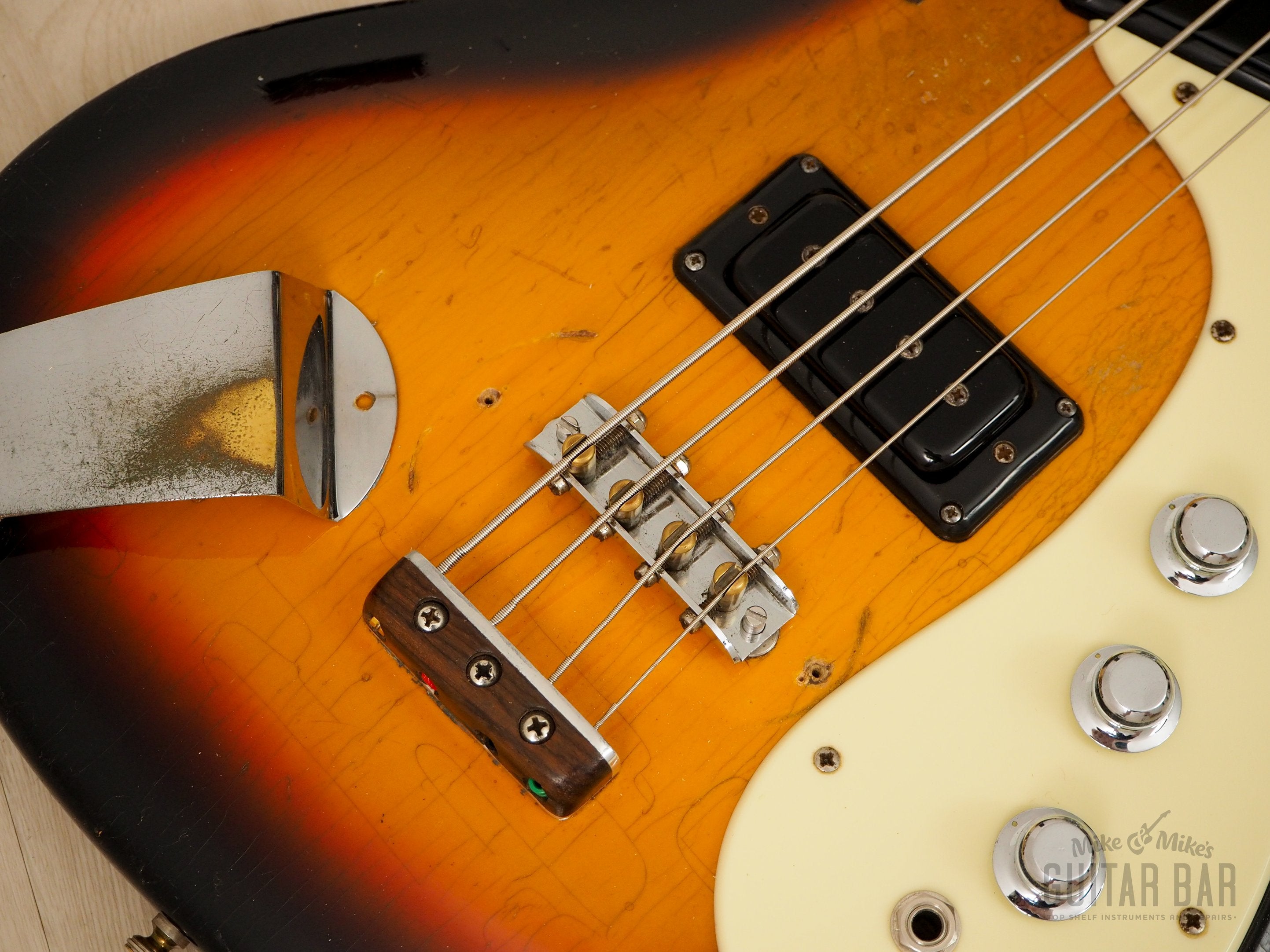 1965 Mosrite Ventures Model Vintage Short Scale Bass Two Pickup Sunburst w/ Case