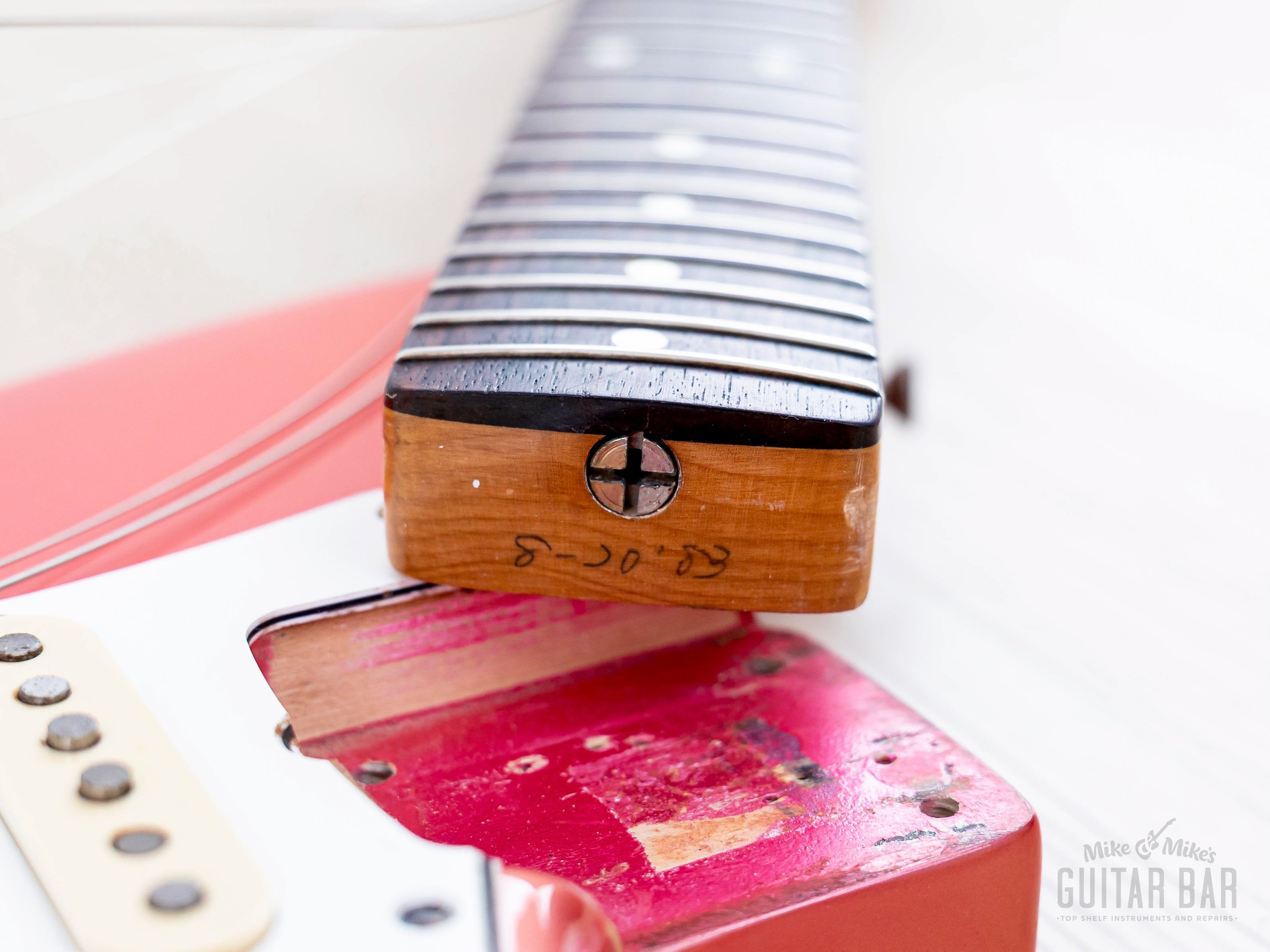 1983 Fender JV Stratocaster '62 Vintage Reissue ST62-65 Metallic Pink