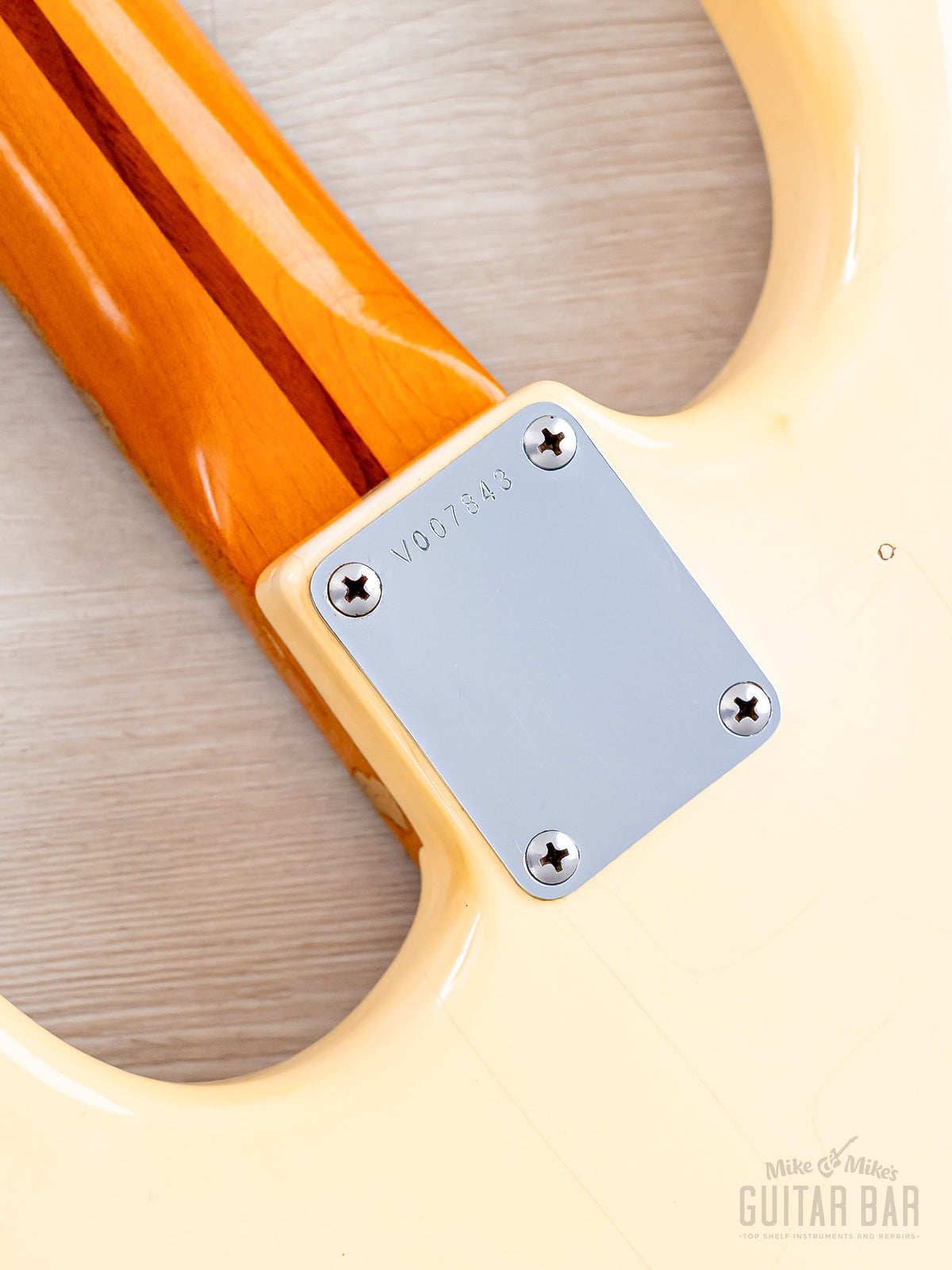 Neck plate close-up