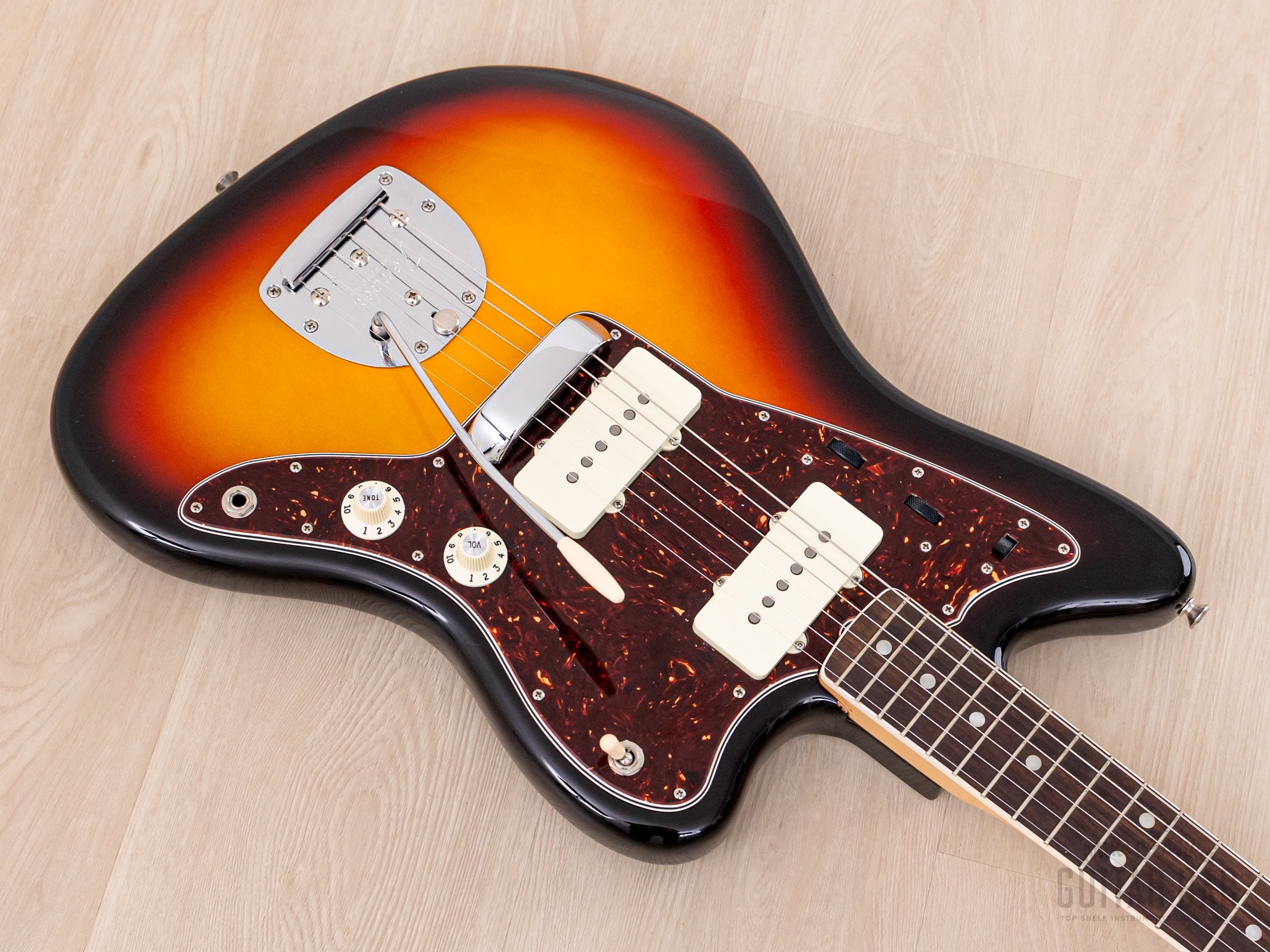 2016 Fender American Vintage '65 Jazzmaster Sunburst w/ Case & Hangtag