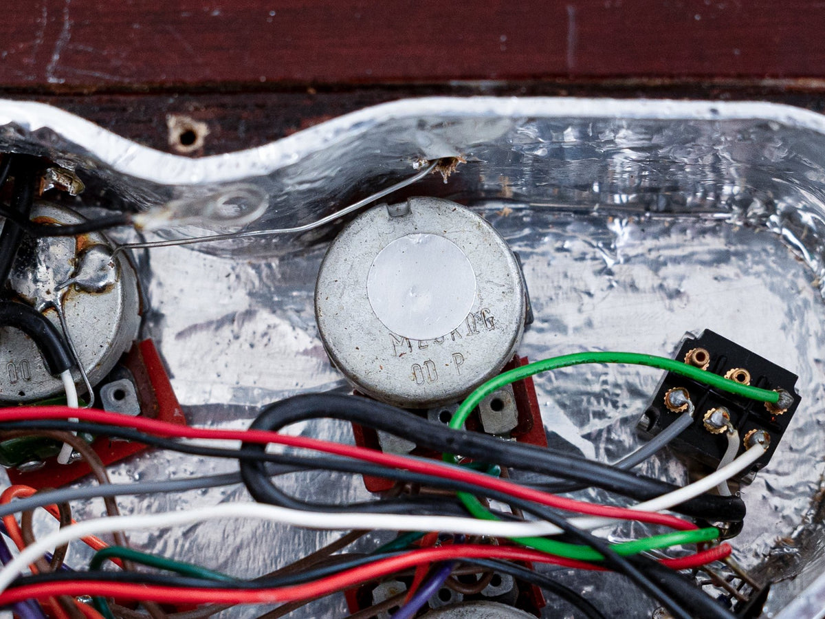 MC924 active EQ wiring and pots close-up