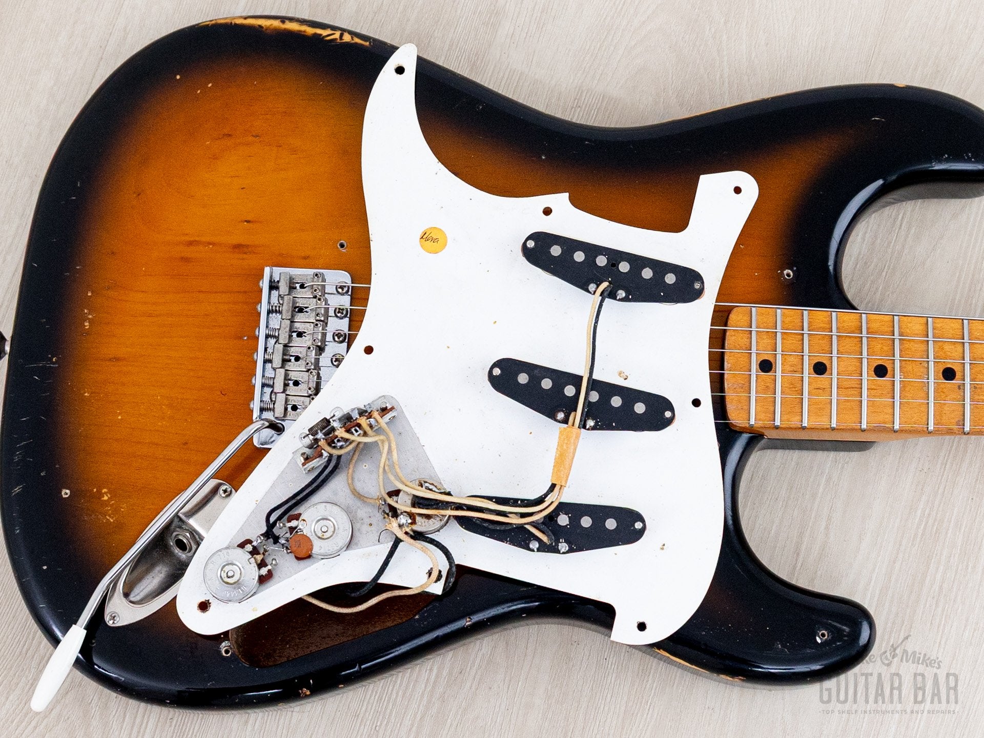 1989 Fender '54 Stratocaster ST54-900 Sunburst Lacquer w