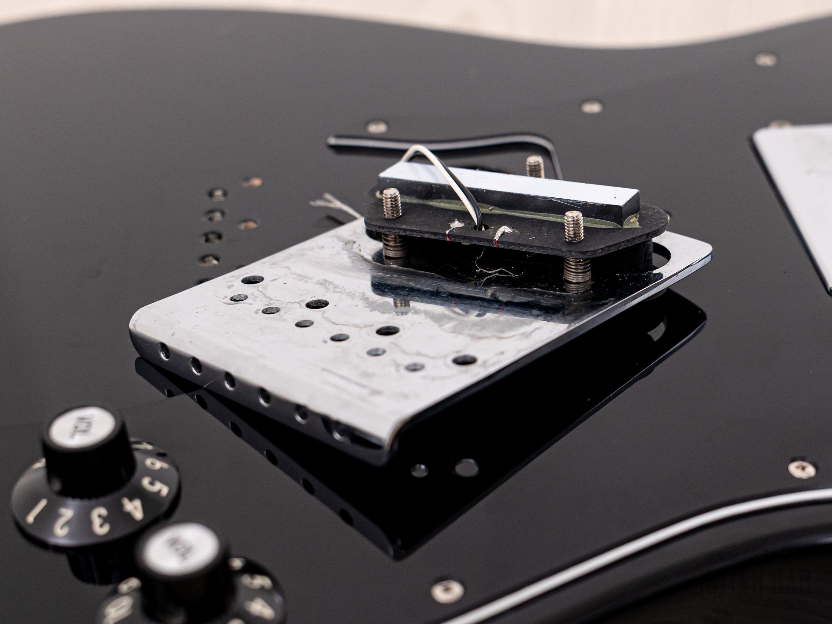 2007 Fender Telecaster Custom '72 Vintage Reissue TC72 Black, Ash Body w/ Wide Range, Japan CIJ