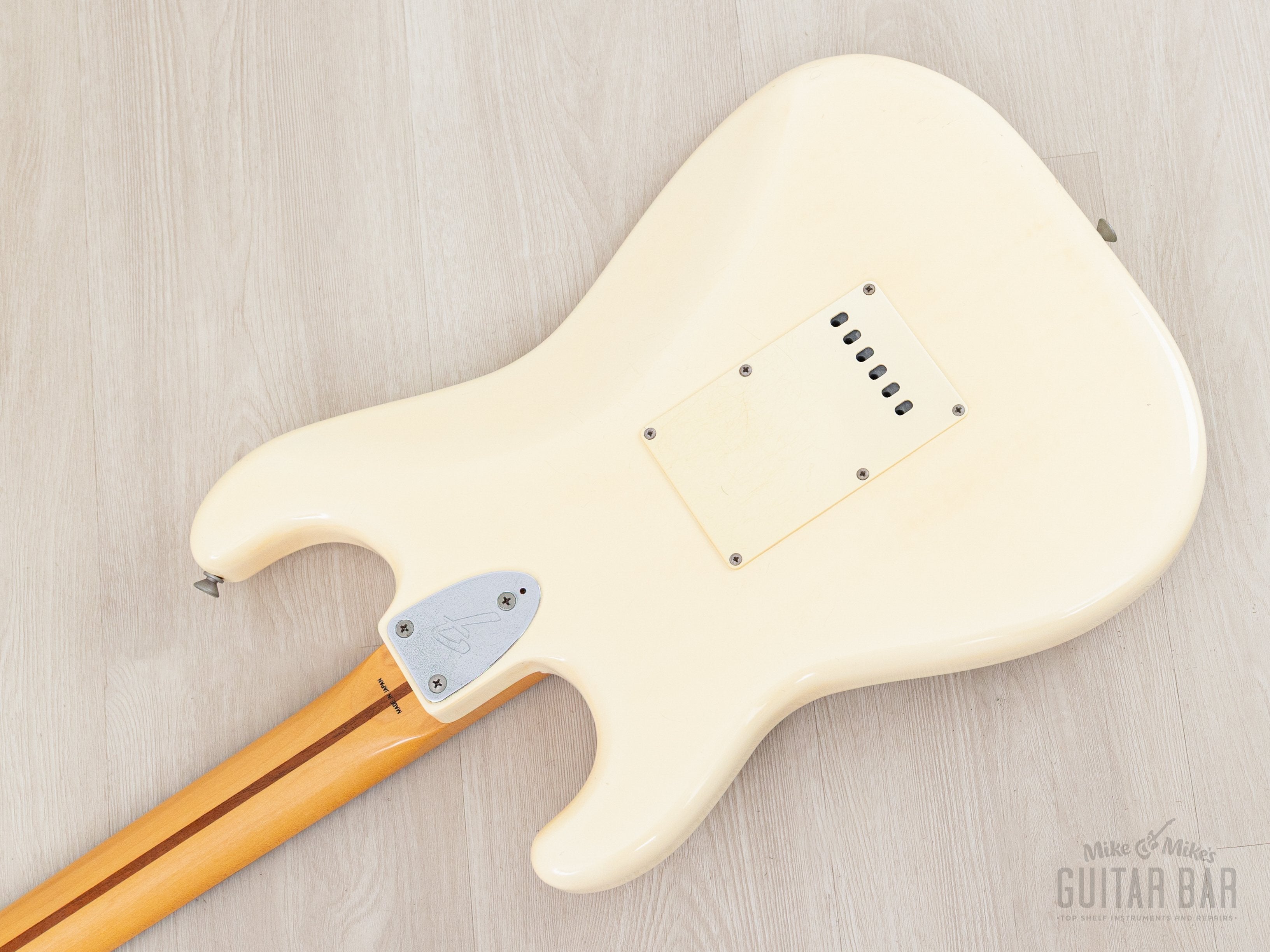 1984 Fender Stratocaster '72 Vintage Reissue ST72-55 Olympic White E-S